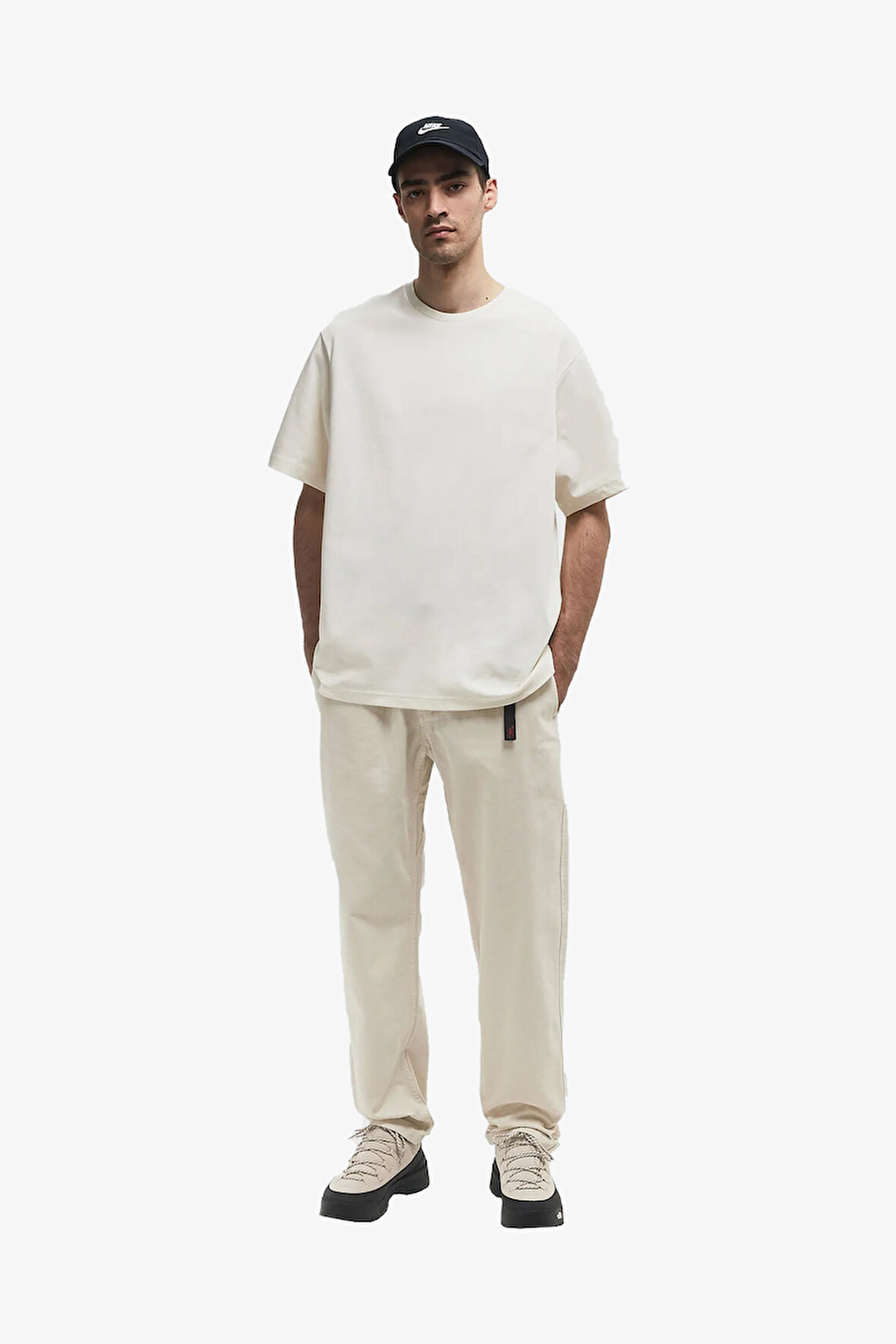 The North Face M Ss Logo Rmst Relaxed  Erkek Beyaz T-Shirt NF0A8C35QLI1