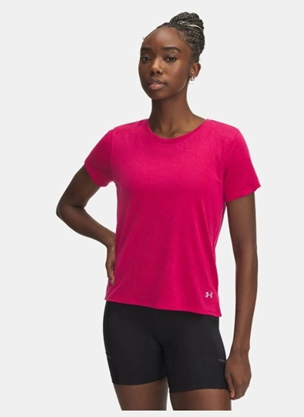 1386337-681 UA Launch Camo Shortsle Yuvarlak Yaka Fitted Pembe Kadın T-Shirt