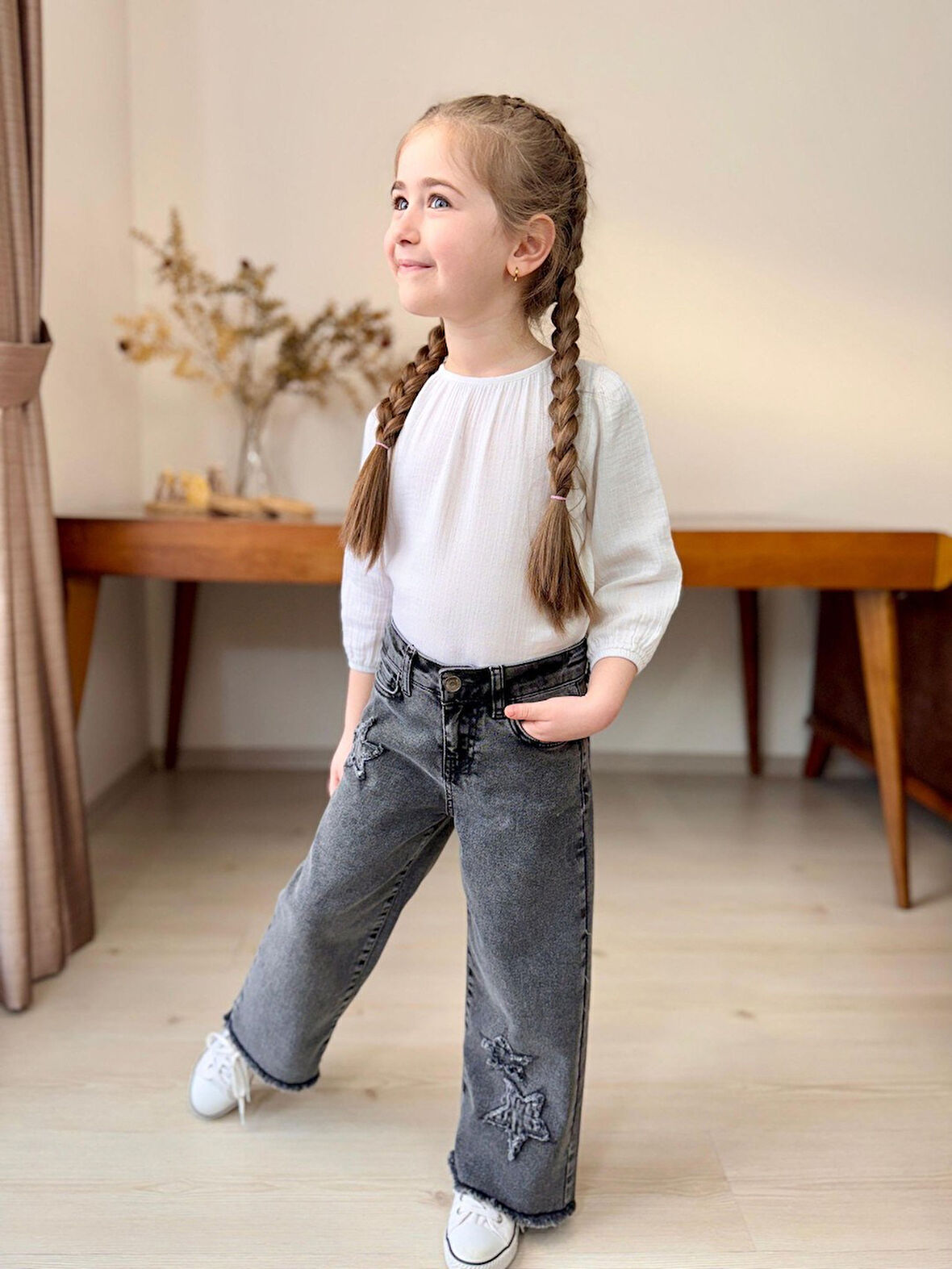 Yıldız Nakışlı Boru Paça Kot  Pantolonlar