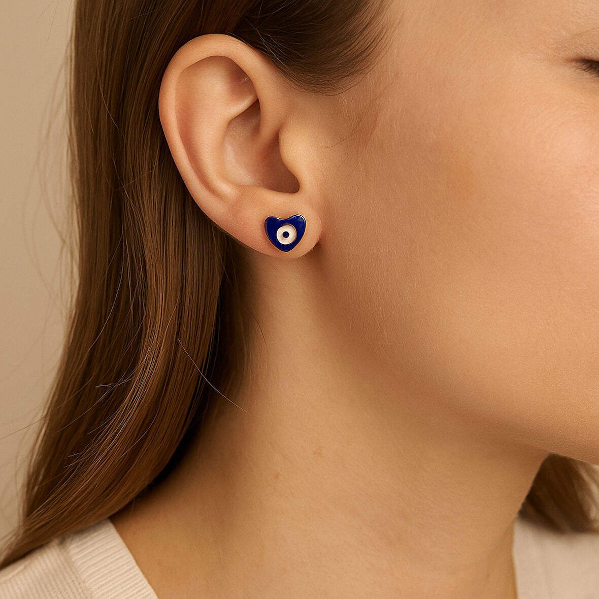 Kadın Kalp Formlu Nazar Desenli Mavi Küpe – 1 cm Çivi Model