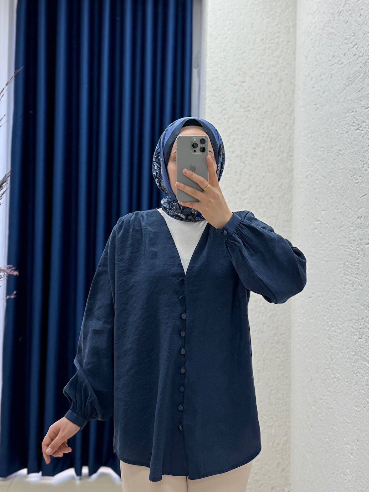 Zaryla V Yaka Boydan Düğmeli Pes Modal Gömlek-NL361 Lacivert