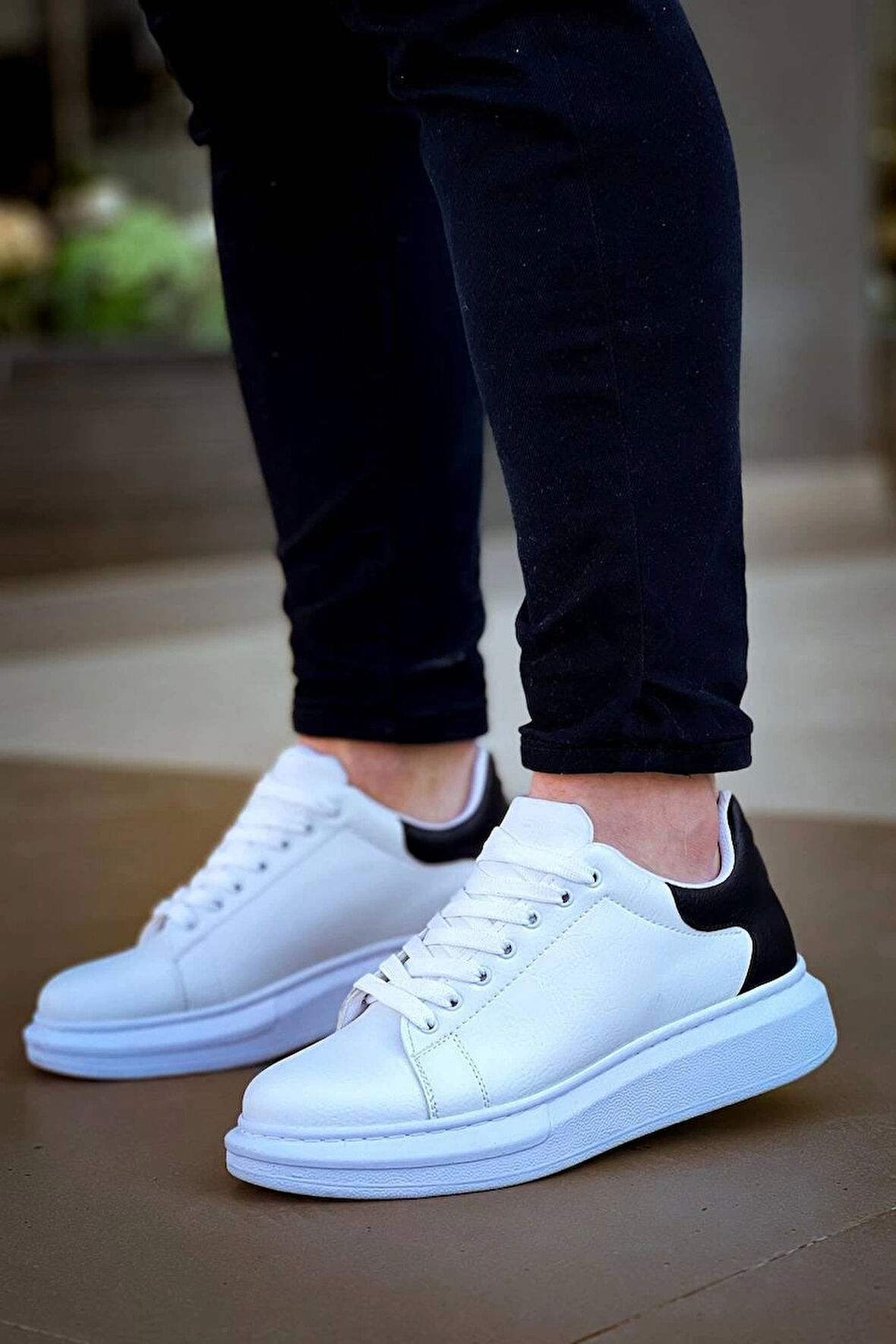 Bağcıklı Beyaz Siyah Günlük Erkek Ayakkabısı