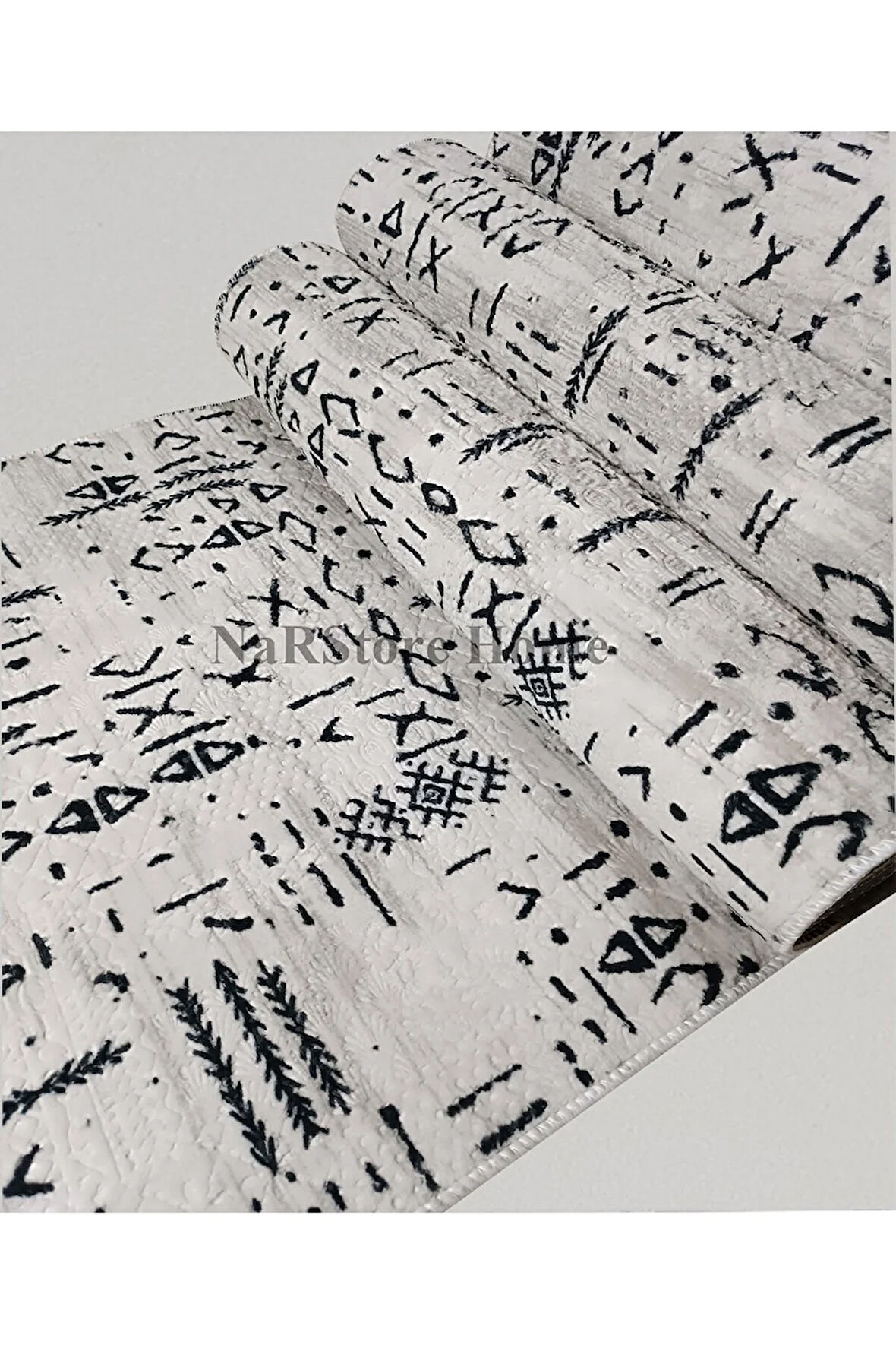 Dinarsu İskandinav Kabartmalı Krem Kaymaz Taban Yıkanabilir Kesme Yolluk Halı