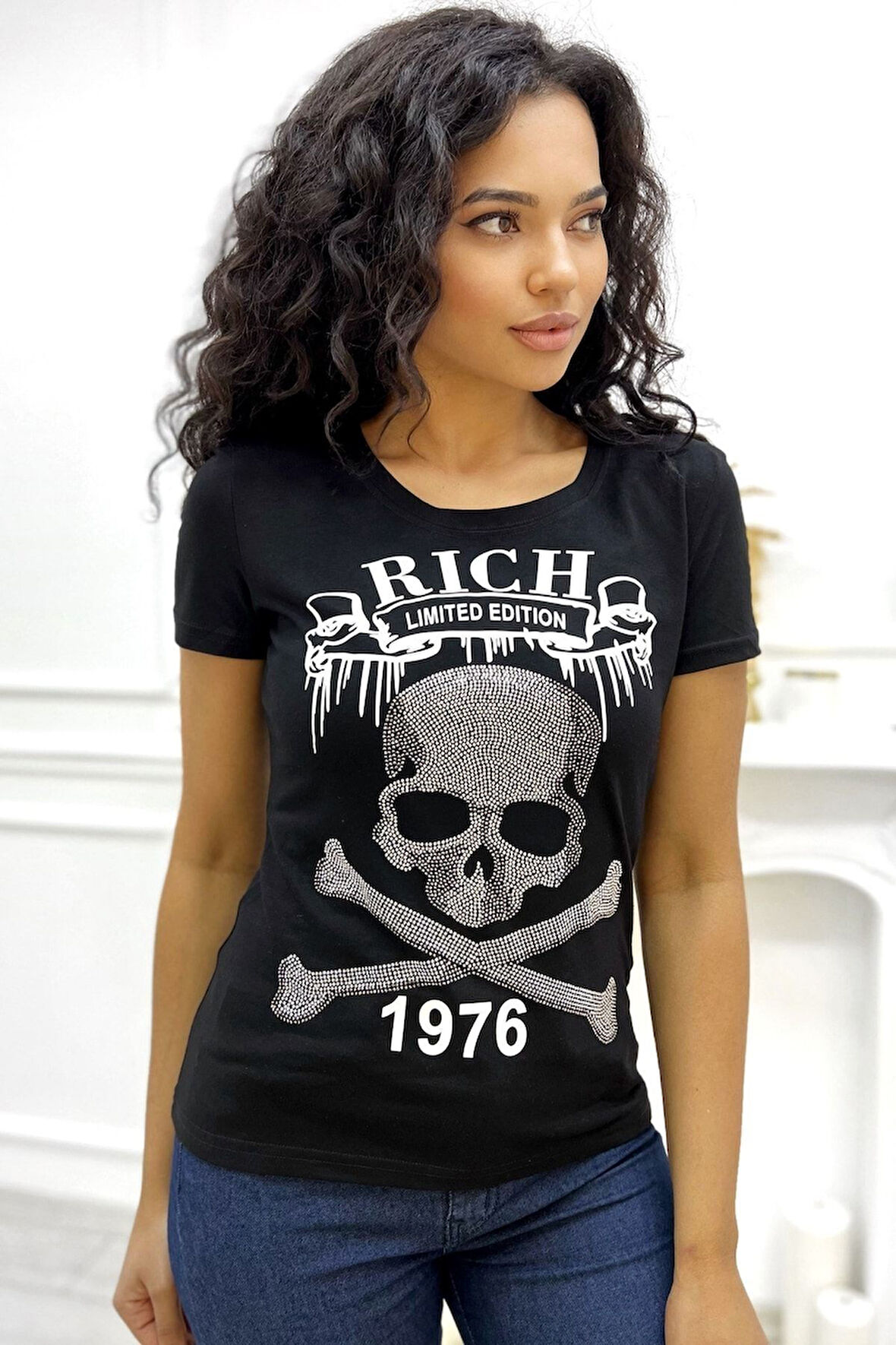 Kurukafa Crystal Taş Baskılı Dar Kesim Kısa Kol Pamuk Rahat Kadın Kırmızı T-shirt