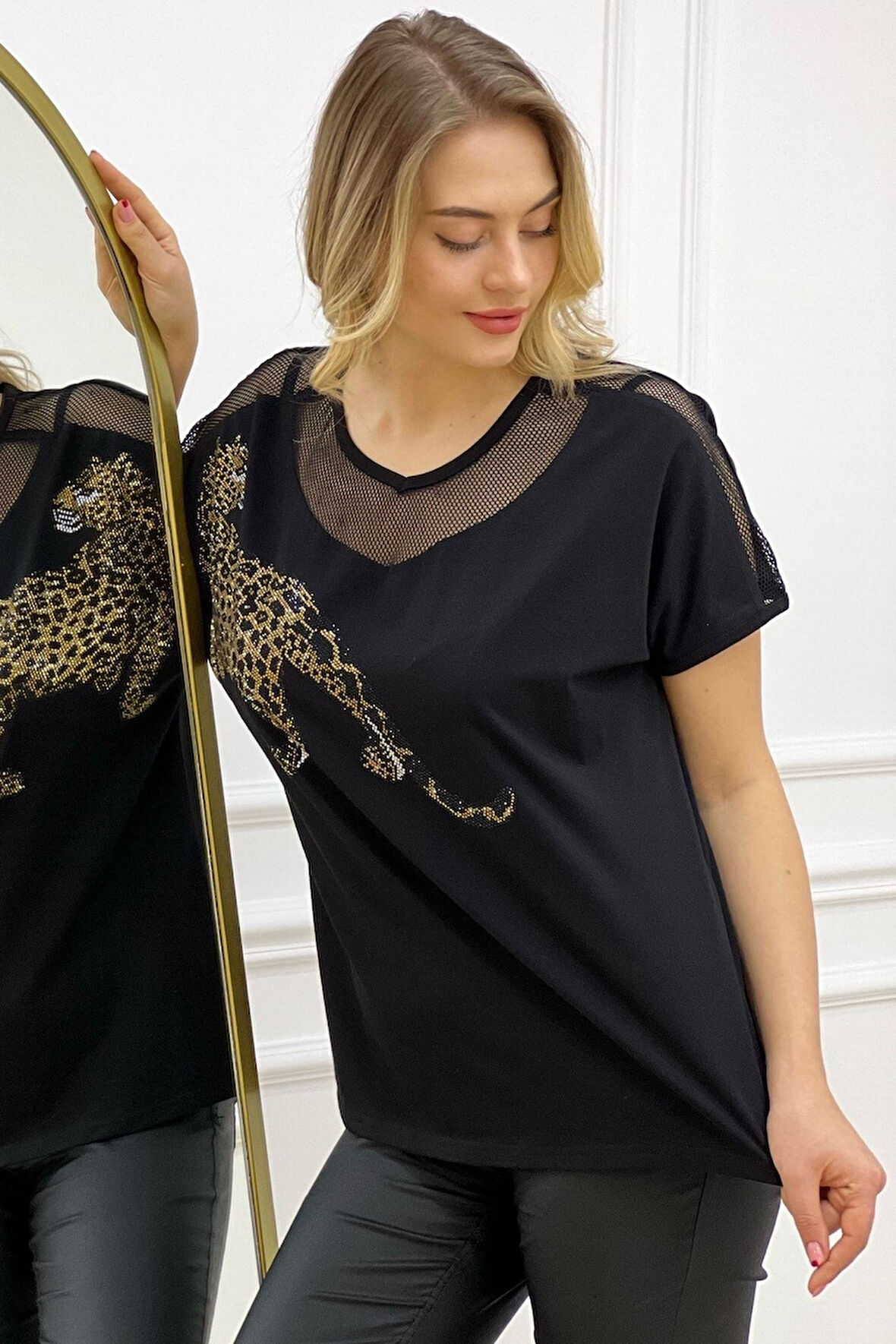 Rahat Kalıp File Detaylı Kaplan Crystal Taşlı Büyük Beden Pamuk Kadın Beyaz T-shirt