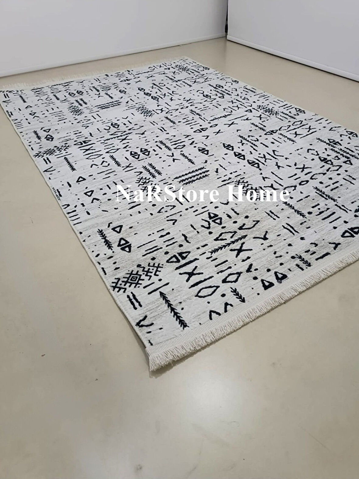 Dinarsu İskandinav Saçaklı Kabartmalı Krem Kaymaz Taban Yıkanabilir Kesme Yolluk Halı