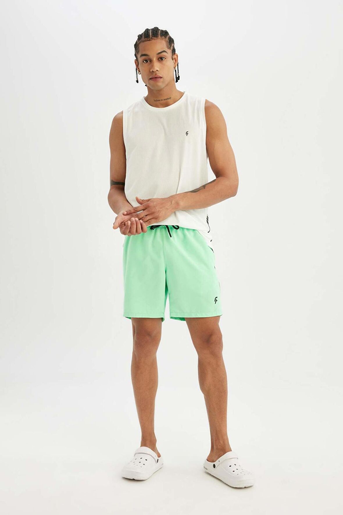 DeFactoFit Regular Fit Kısa Boy Sporcu Deniz Şortu B5996AX24HSGN1218