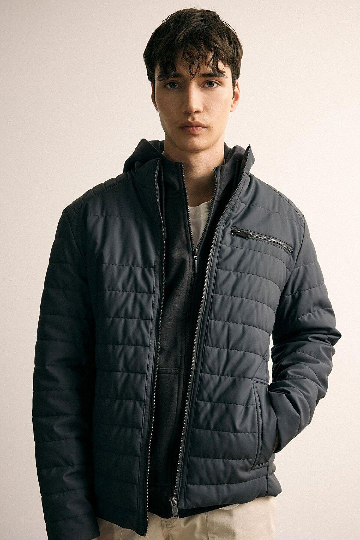 DeFacto Su İtici Slim Fit Suni Deri Mont Dar Kesim Dik Yaka Fermuarlı Cepli B3568AX24SPAR231