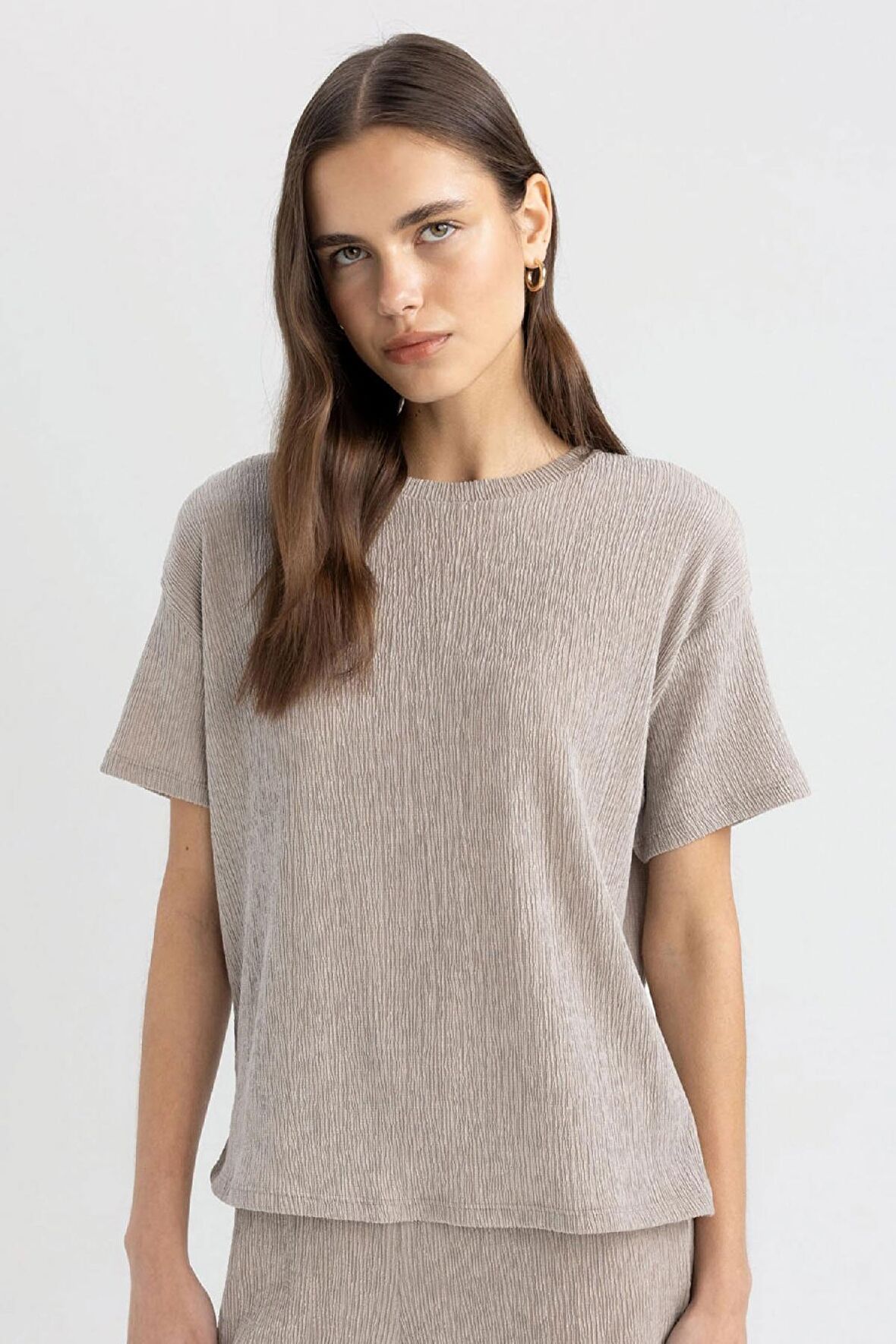 DeFacto Relax Fit Bisiklet Yaka Bürümcük Kısa Kollu Tişört C3843AX24SPGR302
