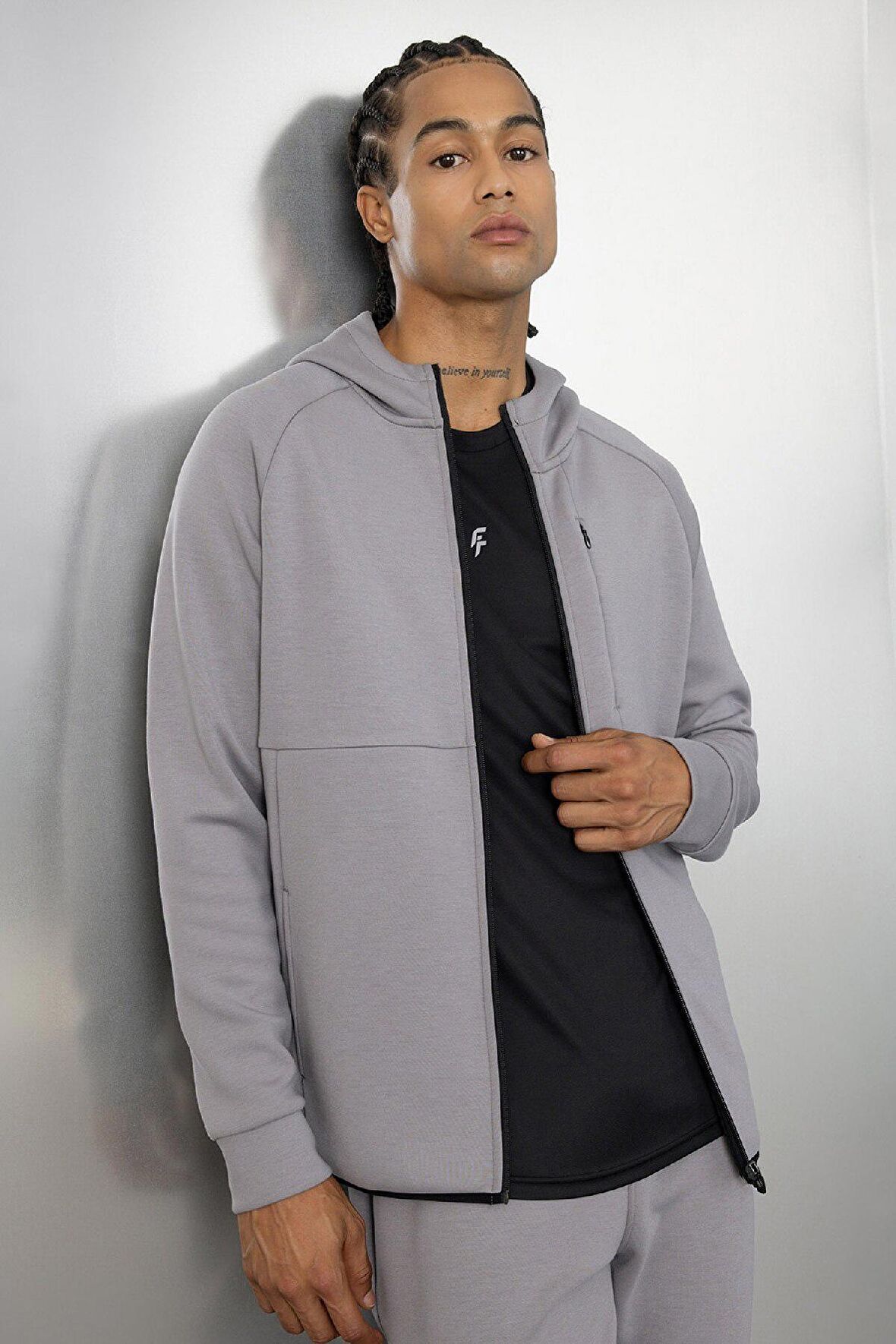 DeFactoFit Slim Fit Dar Kesim Kapüşonlu Skuba Dalgıç Kumaş Fermuarlı Sporcu Sweatshirt A6956AX24AUGR490