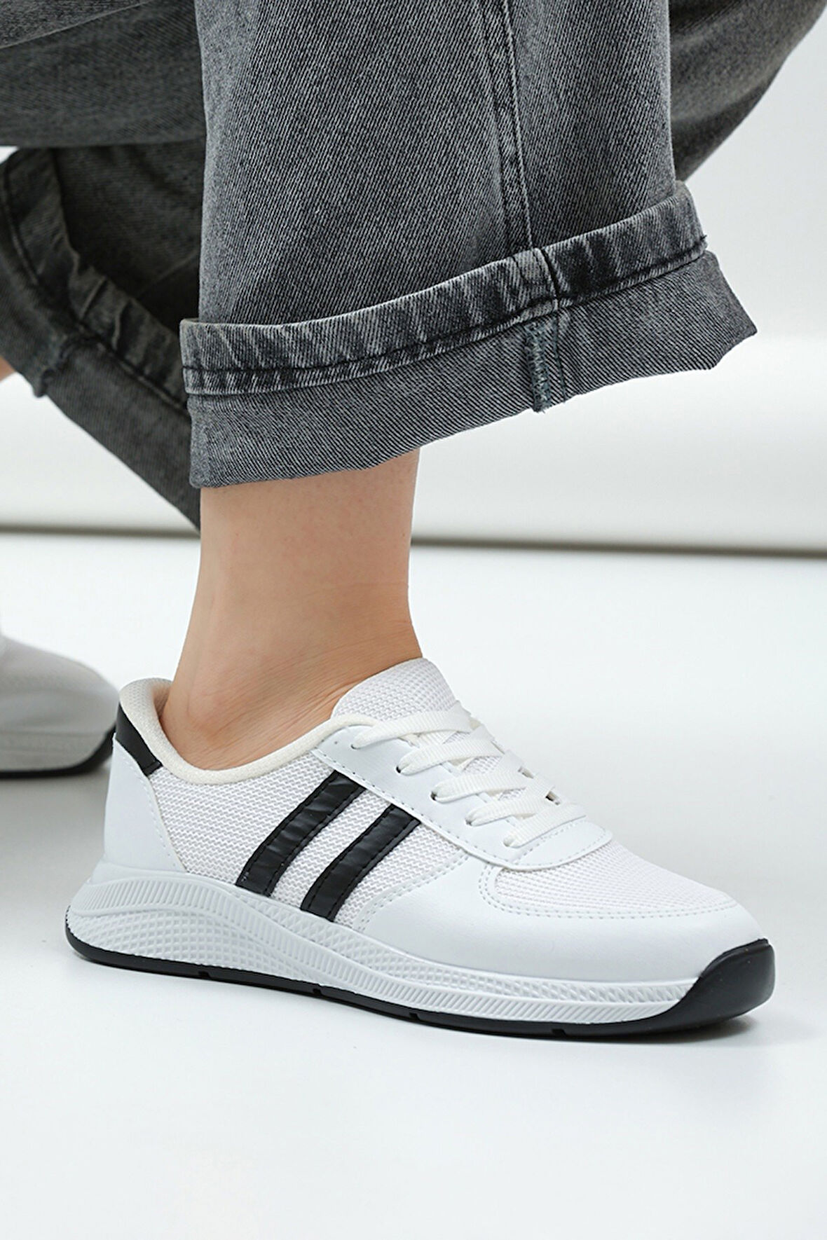 Kadın - Erkek - Unisex Bağcıklı Anatomik Taban Günlük Spor Ayakkabı Sneaker Beyaz Siyah