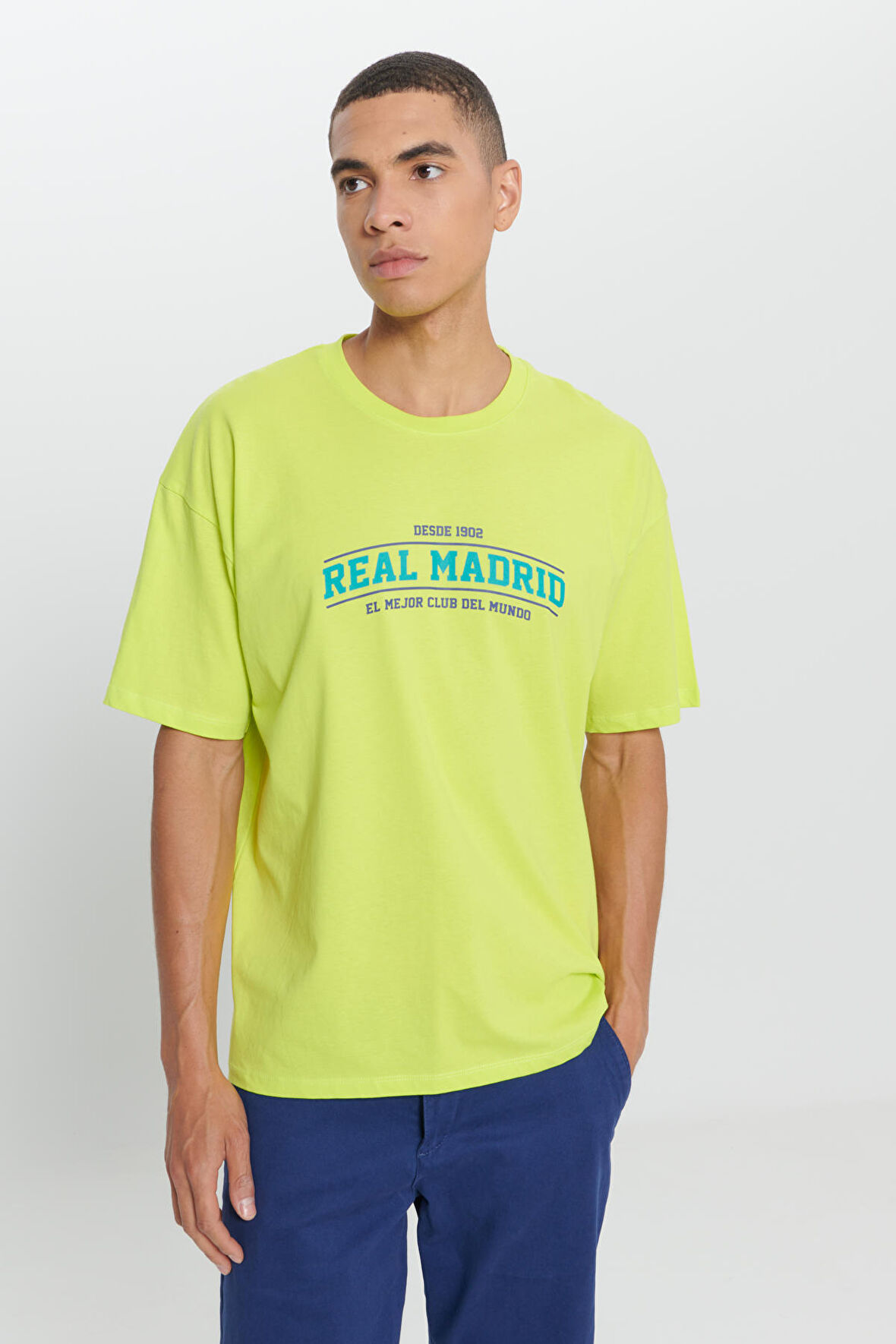 Real Madrid Lisanslı Oversize Fit Bol Kesim %100 Pamuk Bisiklet Yaka Tişört