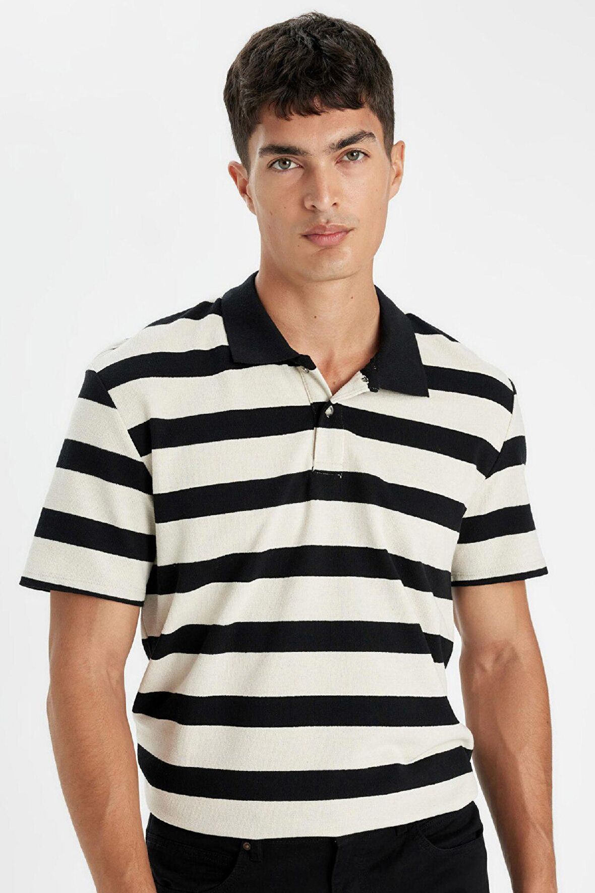 DeFacto New Regular Fit Çizgili Kısa Kollu Polo Tişört D2602AX24AUBG354