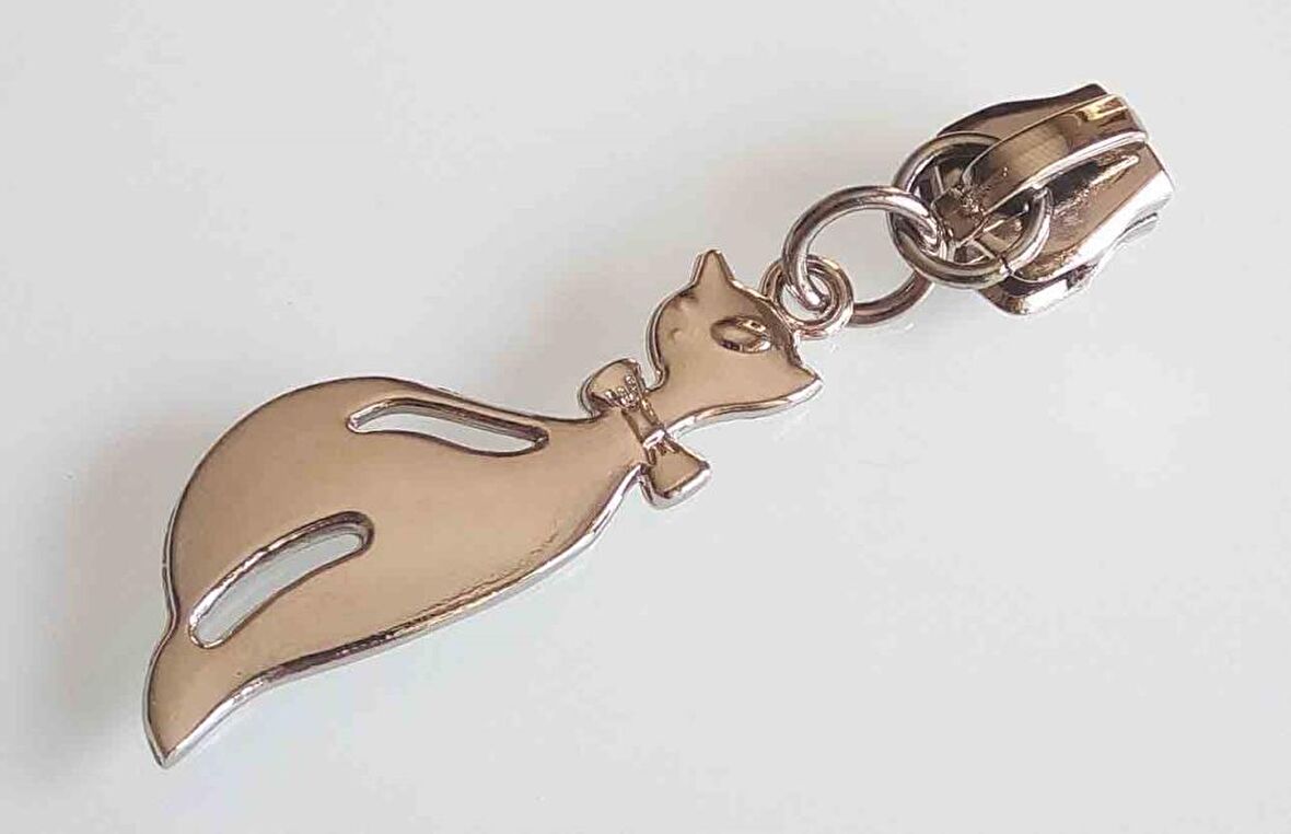 gümüş  fermuar başı kedili