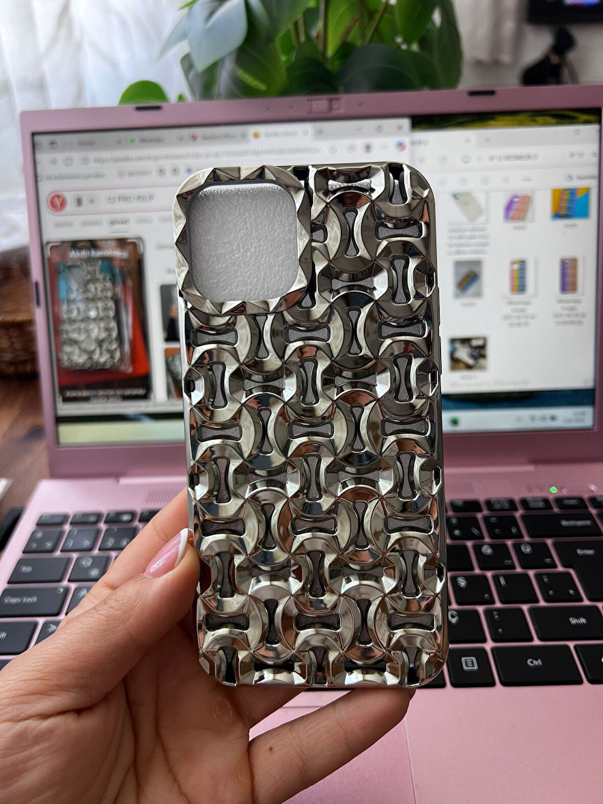 ARMORİX IPHONE 12/12 PRO UYUMLU  GEOMETRİK DESENLİ SİLİKON KILIF