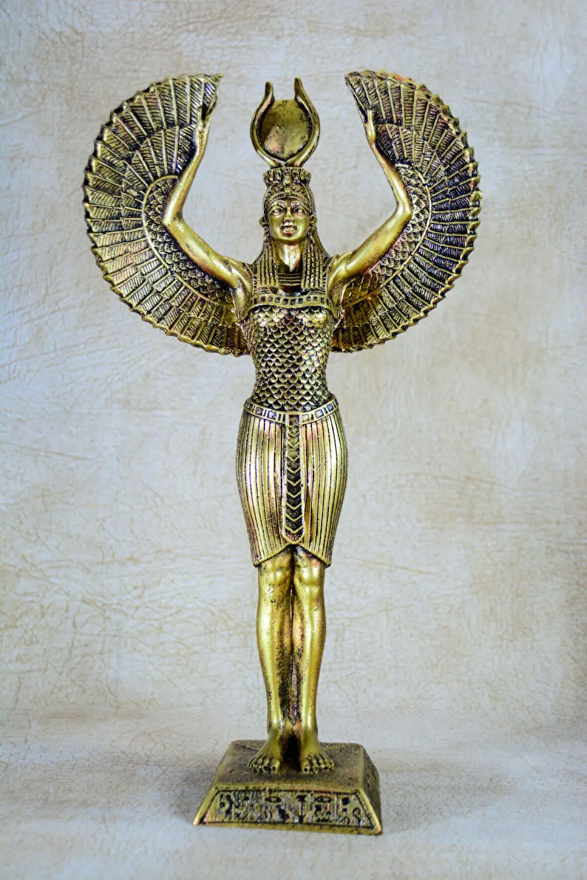 Antik Mısır Tanrıçası Isis Heykel Biblo