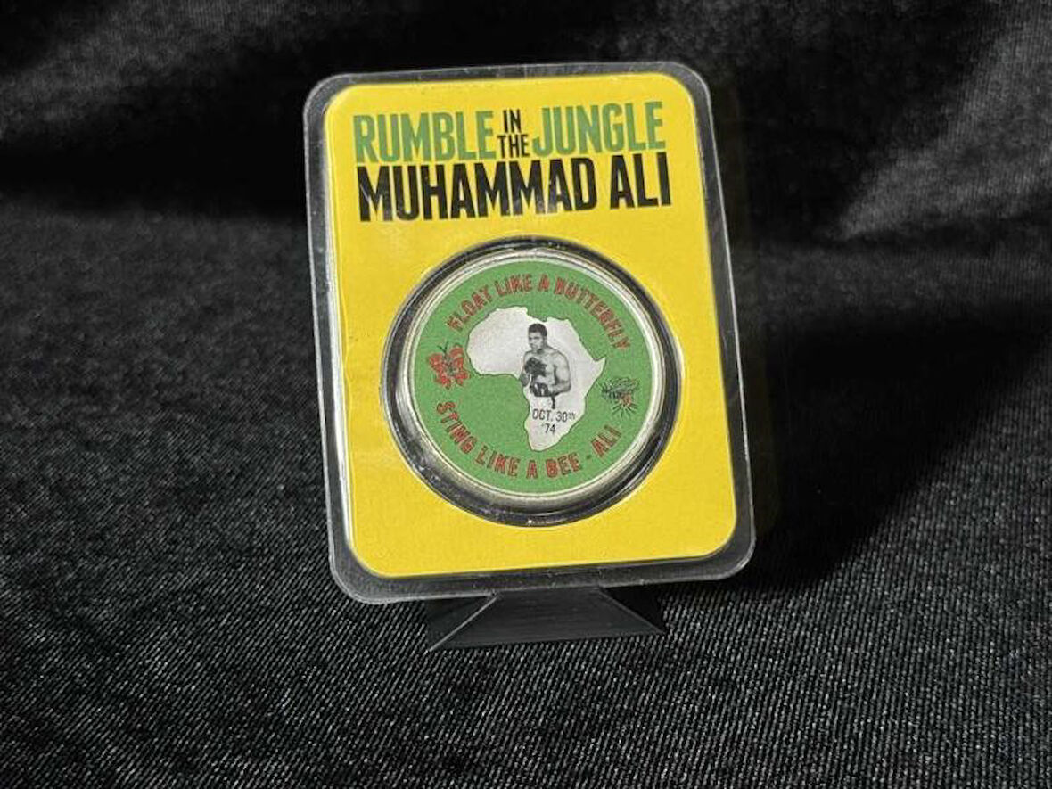 Muhammad Ali - Rumble in the Jungle 2023 $2 1 Oz Saf Gümüş Renkli Hatıra Parası (TEP – Niue) Hatıra 