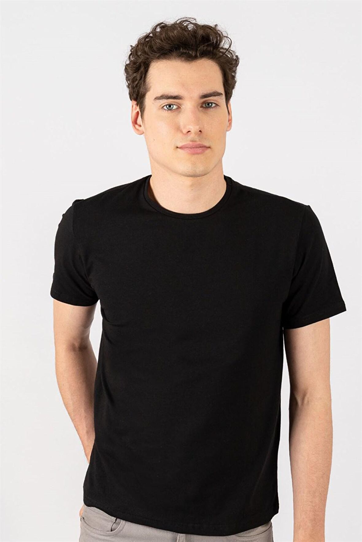 Tudors Slim Fit Dar Kesim Bisiklet Yaka Düz basic Kısa Kol T-Shirt