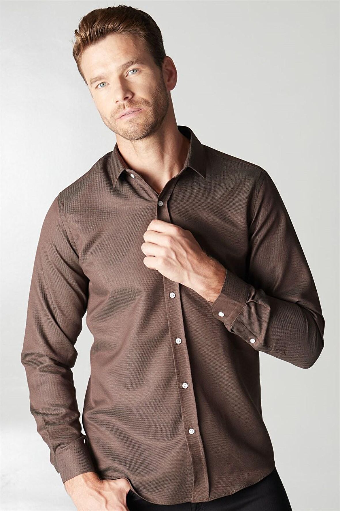 Modern Slim Fit Dar Kesim Armürlü Erkek Gömlek