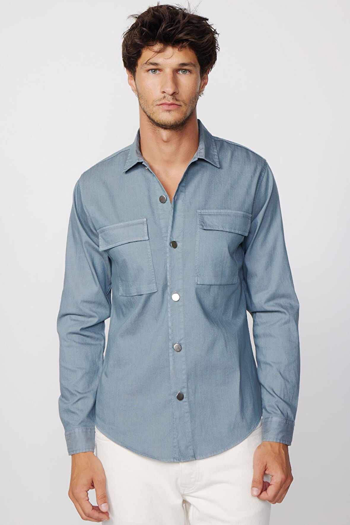 Slim Fit Uzun Kollu Denim Kot Parça Boyalı Çift Cep Kapaklı Metal Düğme Erkek Gri Gömlek