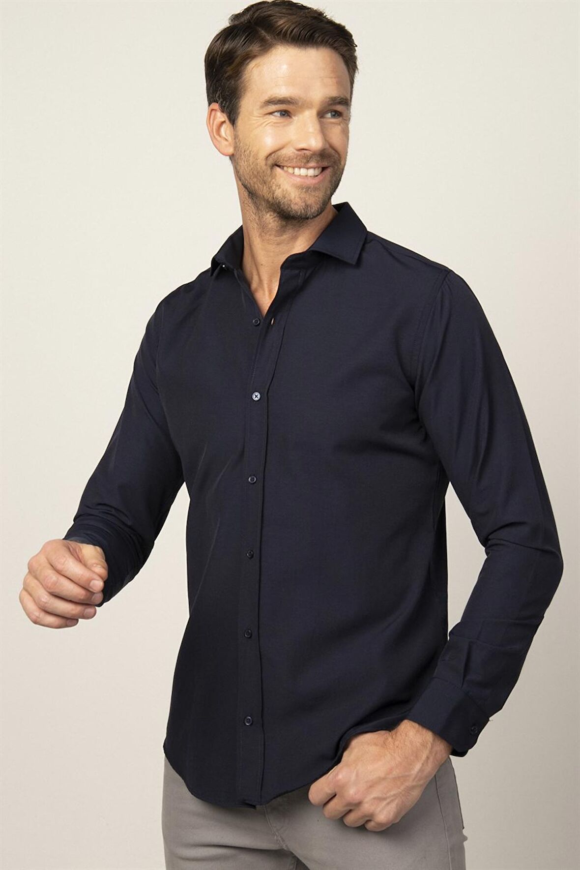 Tudors Slim Fit Dar Kesim Düz Erkek Gömlek