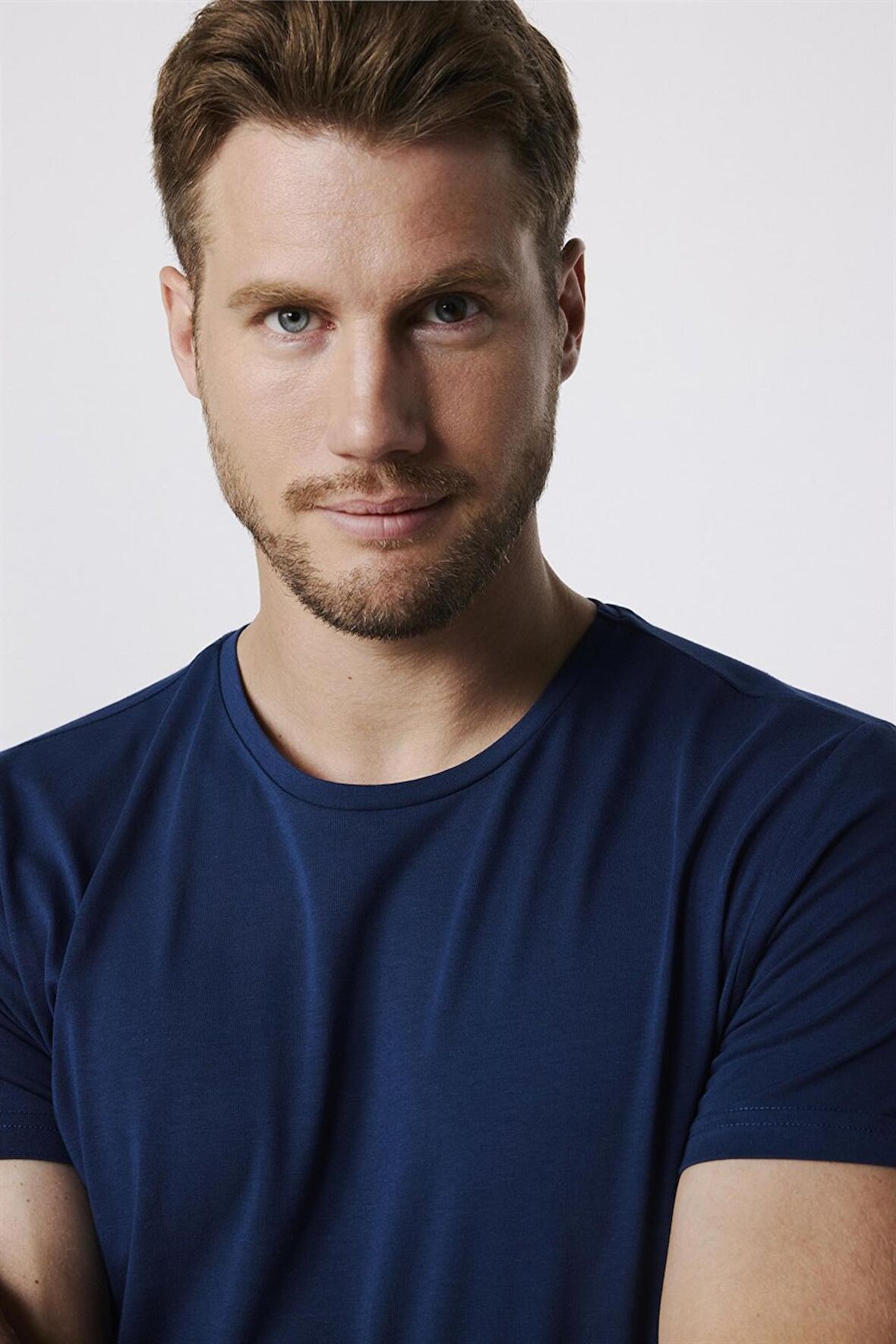 Slim Fit Bisiklet Yaka Düz Basıc Kısa Kol Lacivert T-Shirt