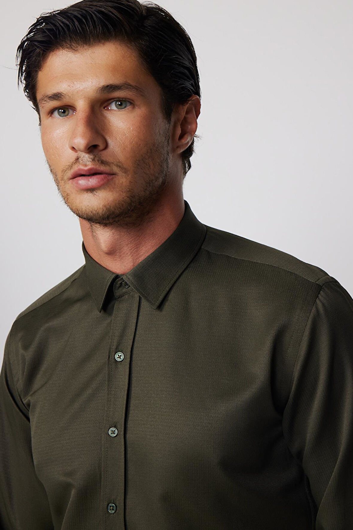 Modern Slim Fit Pamuklu Kolay Ütü Armürlü Erkek Gömlek