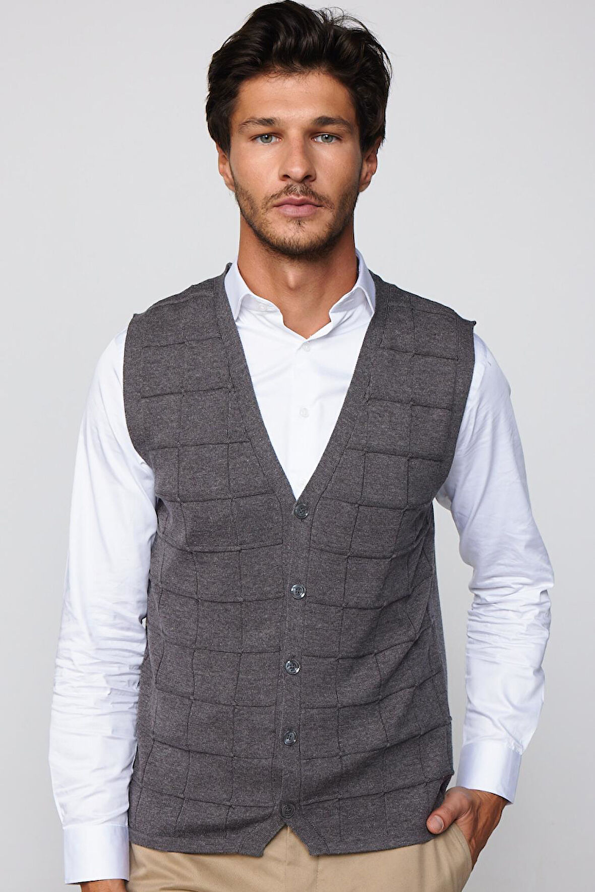Slim Fit Kare Desenli Gri Erkek Yelek