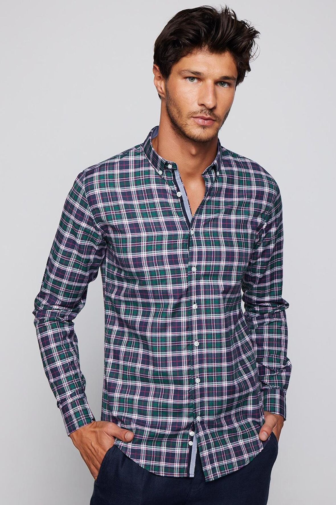 Slim Fit Kareli Pamuklu Kolay Ütü Erkek Gömlek