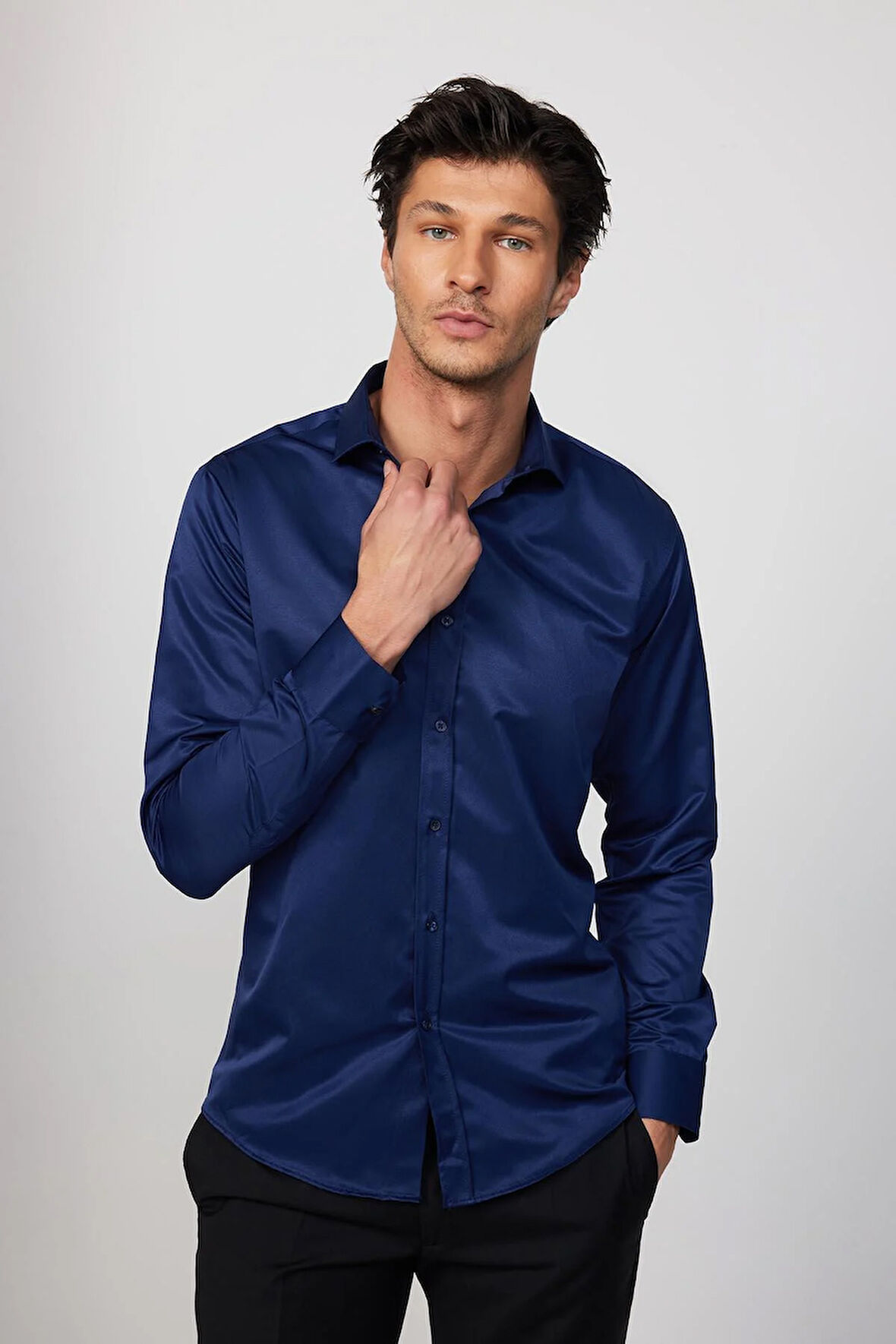 Modern Slim Fit Uzun Kollu Düz Saten Pamuklu Lacivert Erkek Gömlek