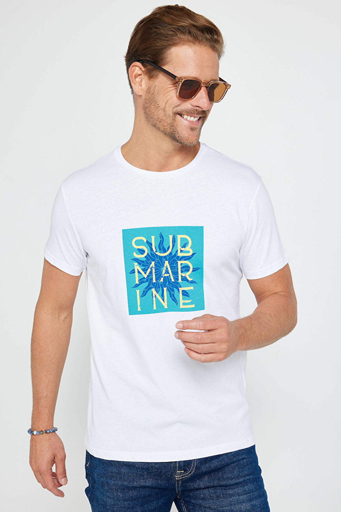 Erkek Slim Fit Dar Kesim %100 Pamuk Yumuşak Dokulu Baskılı Beyaz Bisiklet Yaka Tişört