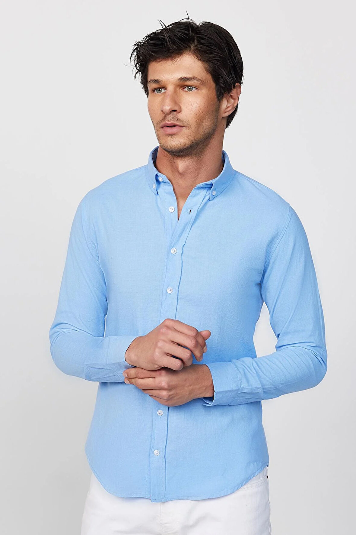 Erkek Slim Fit Dar Kesim %100 Pamuk Keten Doku Düğmeli Yaka Mavi Gömlek