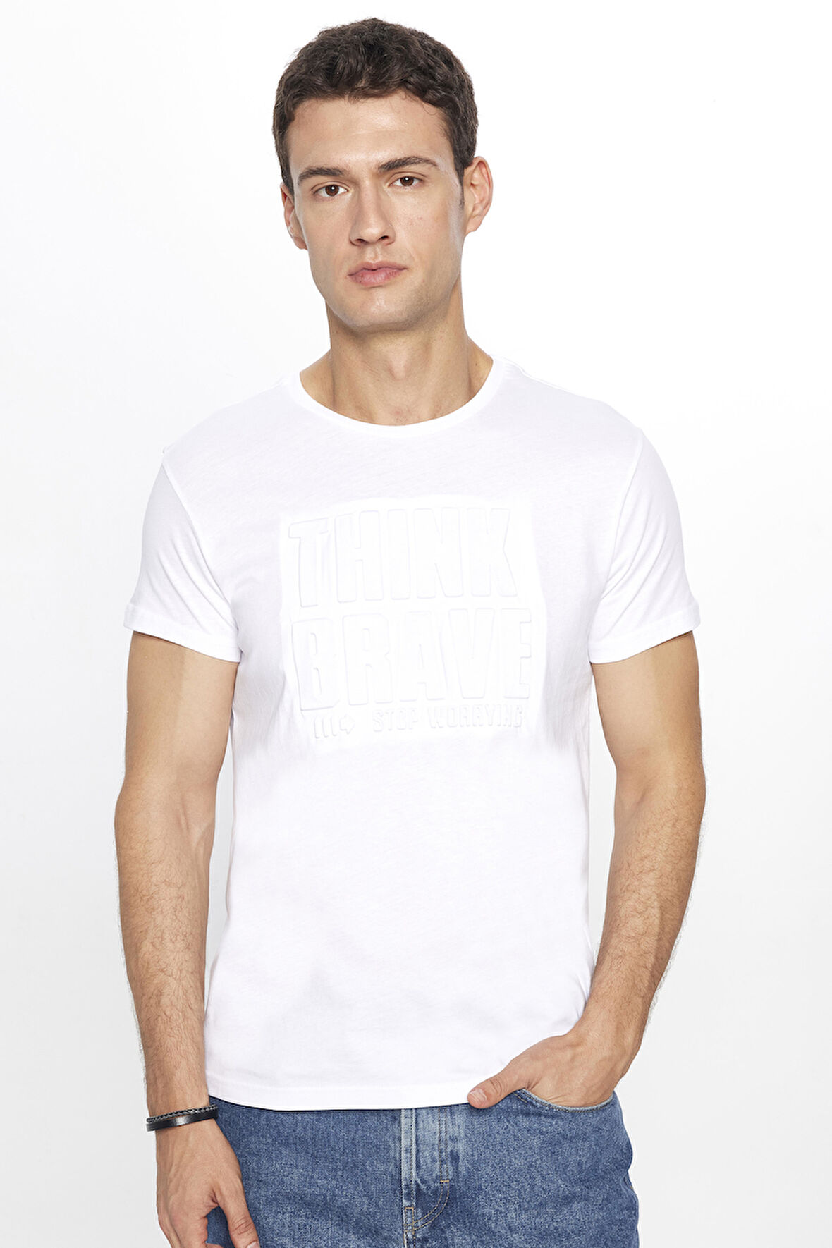 Erkek Slim Fit Dar Kesim %100 Pamuk Yumuşak Dokulu Baskılı Beyaz Bisiklet Yaka Tişört