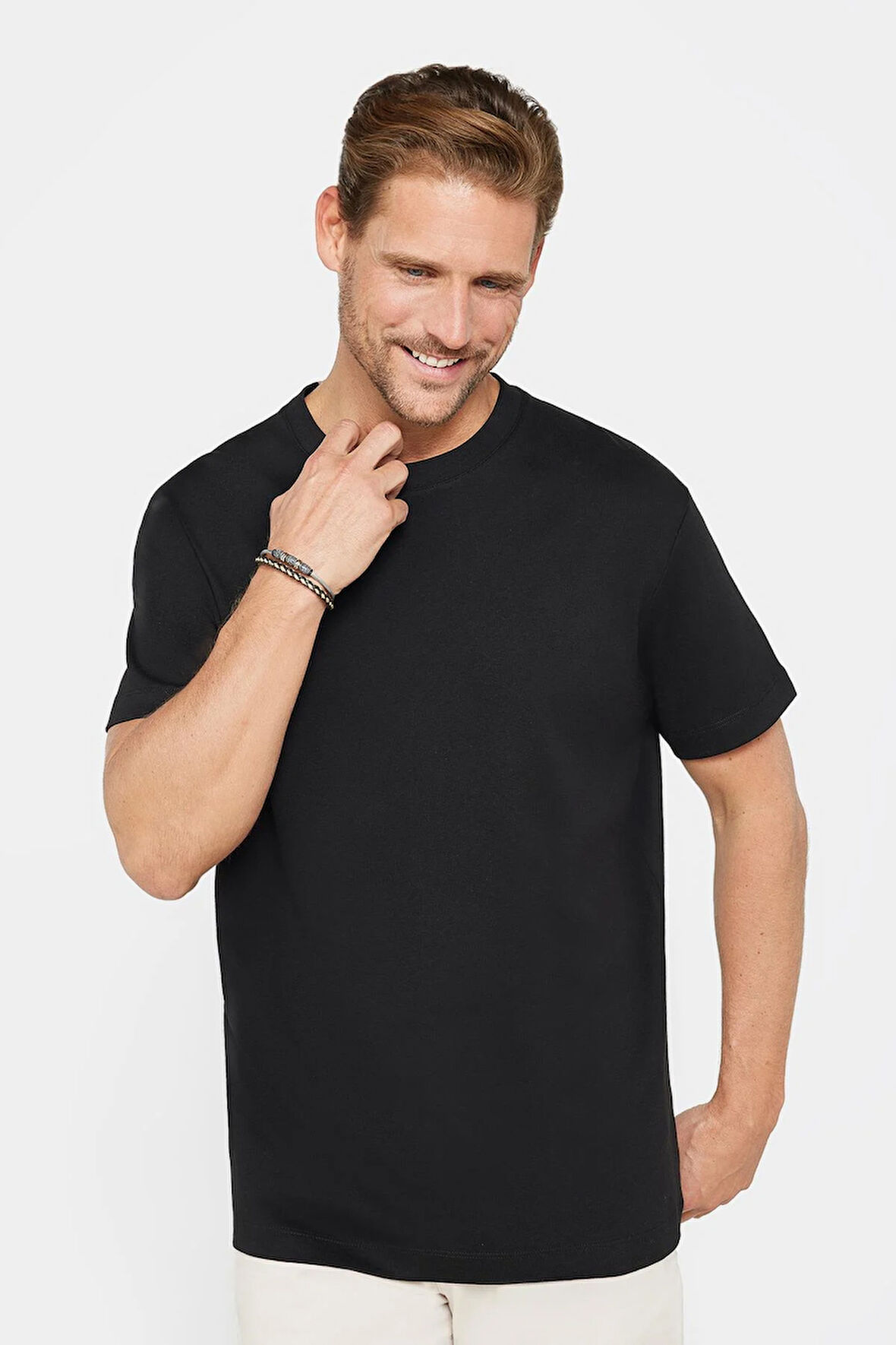 Unisex Relax Fit Rahat Kesim %100 Pamuk Yumuşak Dokulu Hafif Kalın Basic Bisiklet Yaka Siyah Tişört