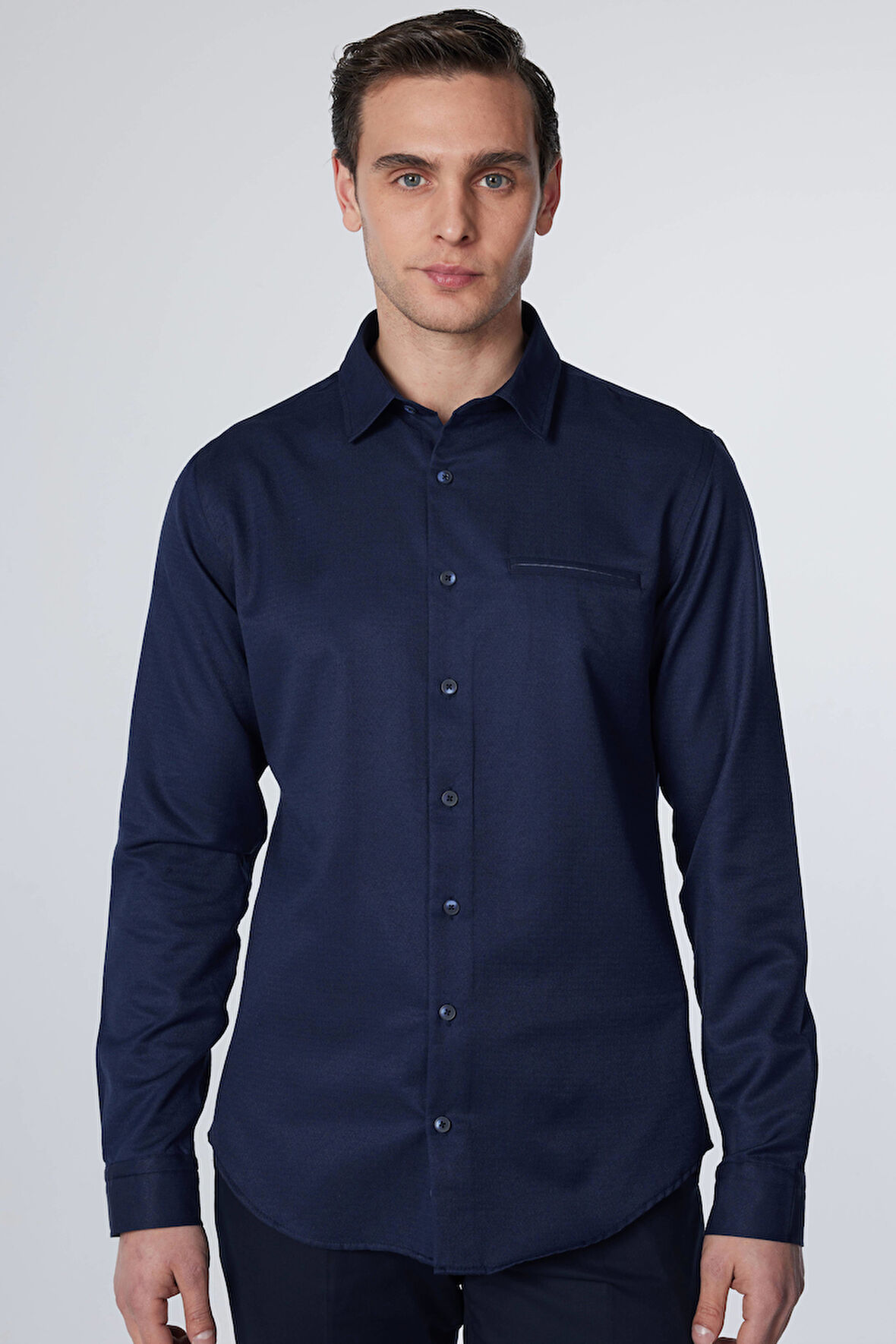 Erkek Slim Fit Dar Kesim Uzun Kollu Pamuklu Armürlü Tek Cepli Lacivert Gömlek