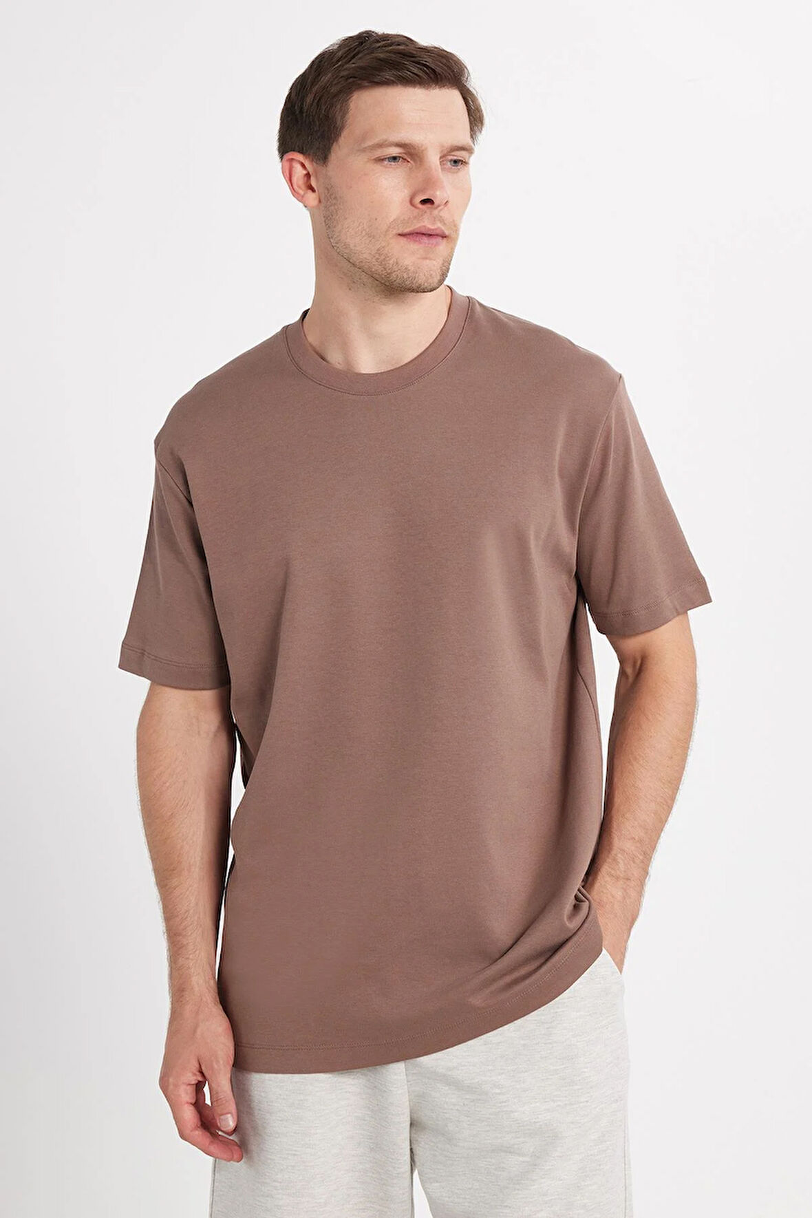 Unisex Relax Fit Rahat Kesim %100 Pamuk Yumuşak Dokulu Hafif Kalın Kahverengi Bisiklet Yaka Tişört