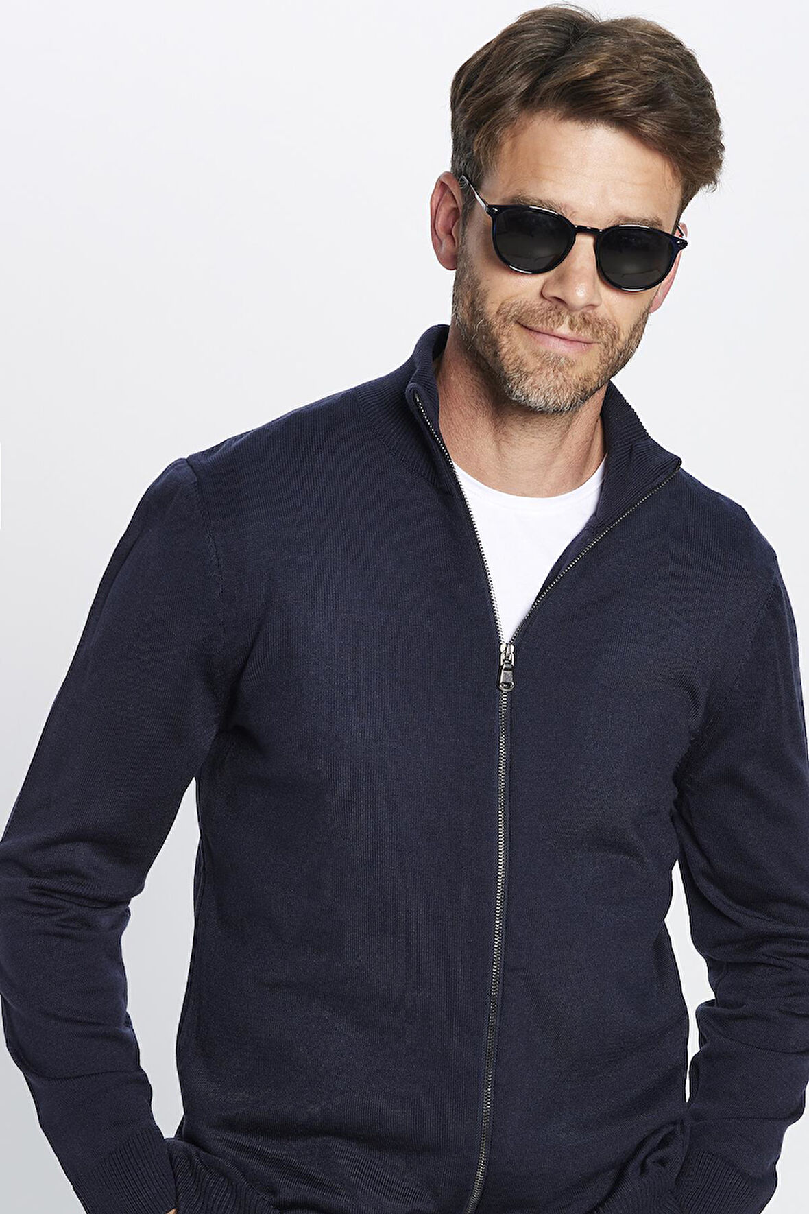 Erkek Slim Fit Dar Kesim Lacivert Dik Yaka Fermuarlı Düz Hırka