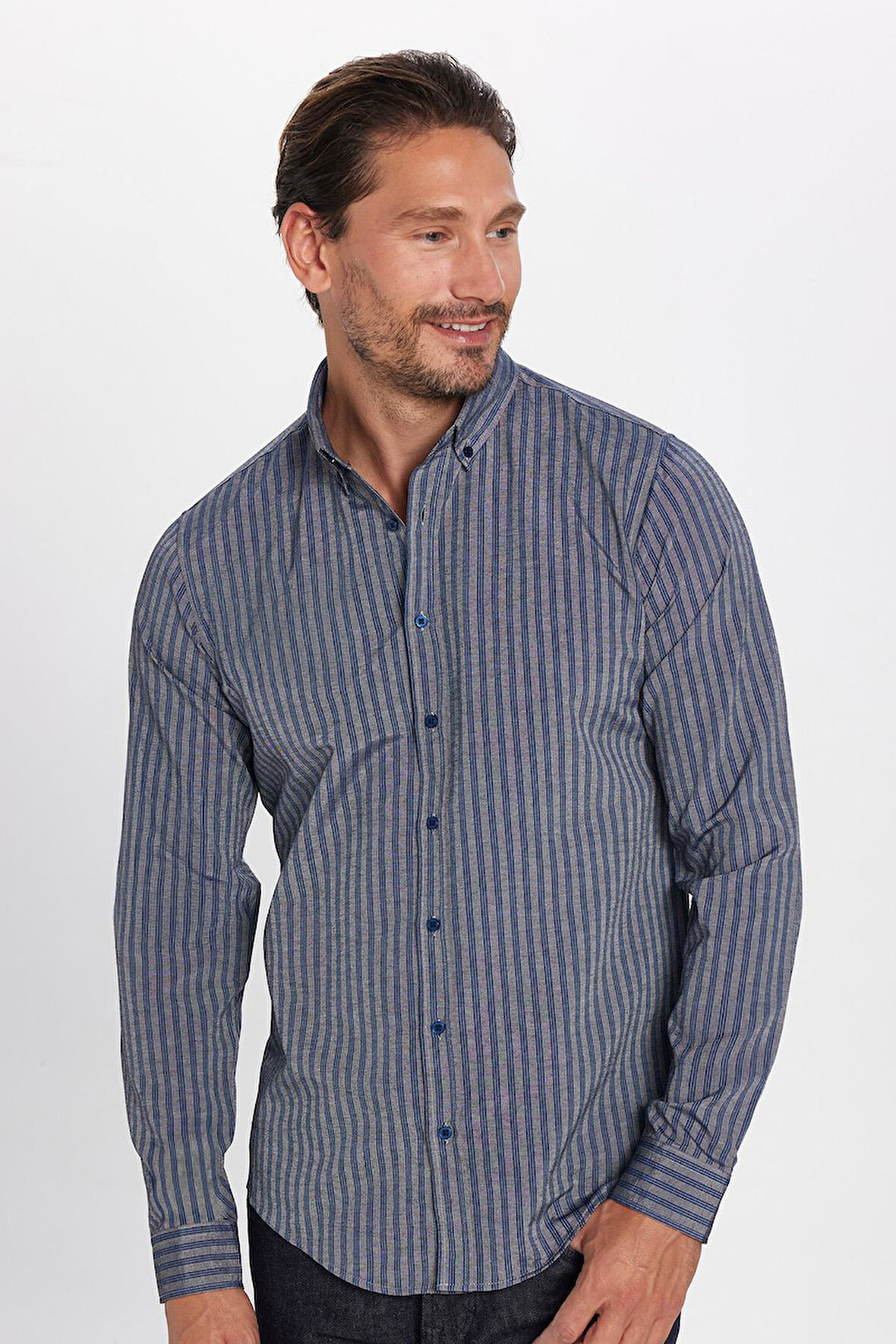 Erkek Slim Fıt Dar Kesim Uzun Kollu Pamuklu Kolay Ütü Çizgili Gri Düğmeli Yaka Gömlek