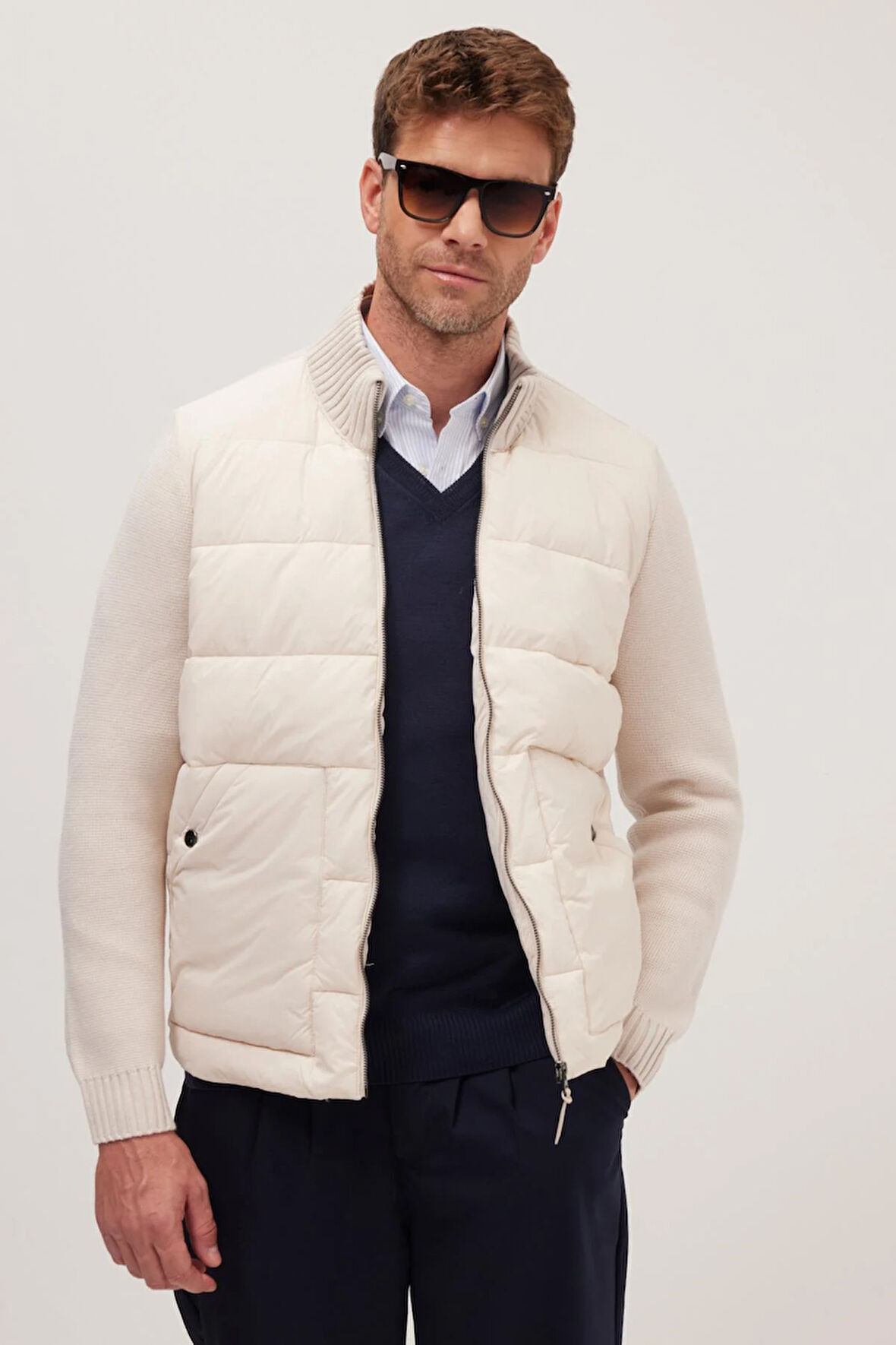 Erkek Regular Fit Klasik Kesim Fermuarlı Çift Cepli Dik Yaka Bej Mont