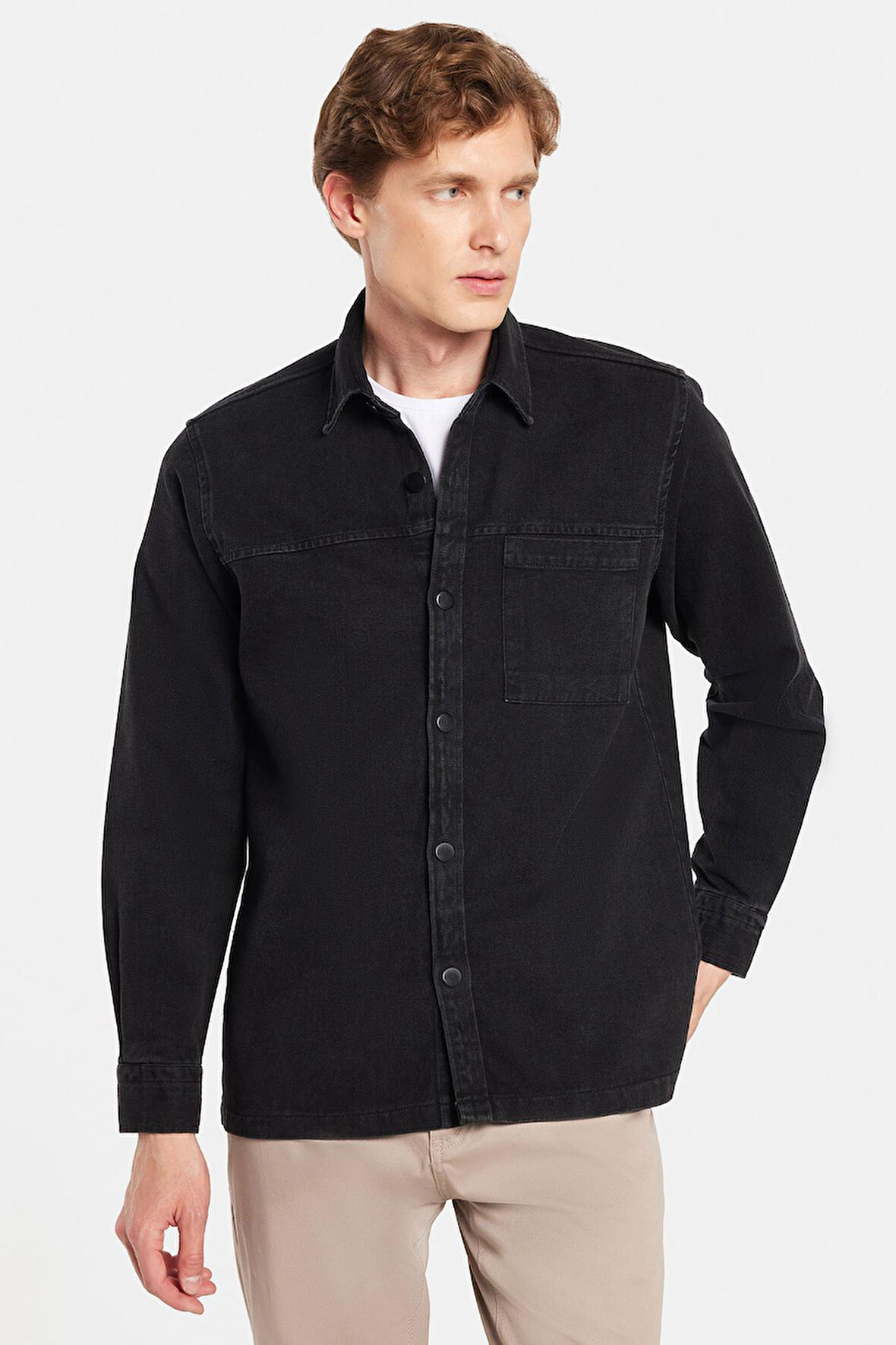Regular Fit Rahat Kesim Cepli Denim Düğmeli Yaka Siyah Kot Gömlek