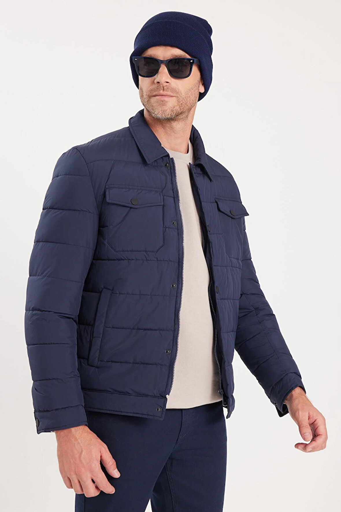 Erkek Regular Fit Klasik Kesim Çift Cepli Çıtçıt Kapamalı Koyu Mavi Mont