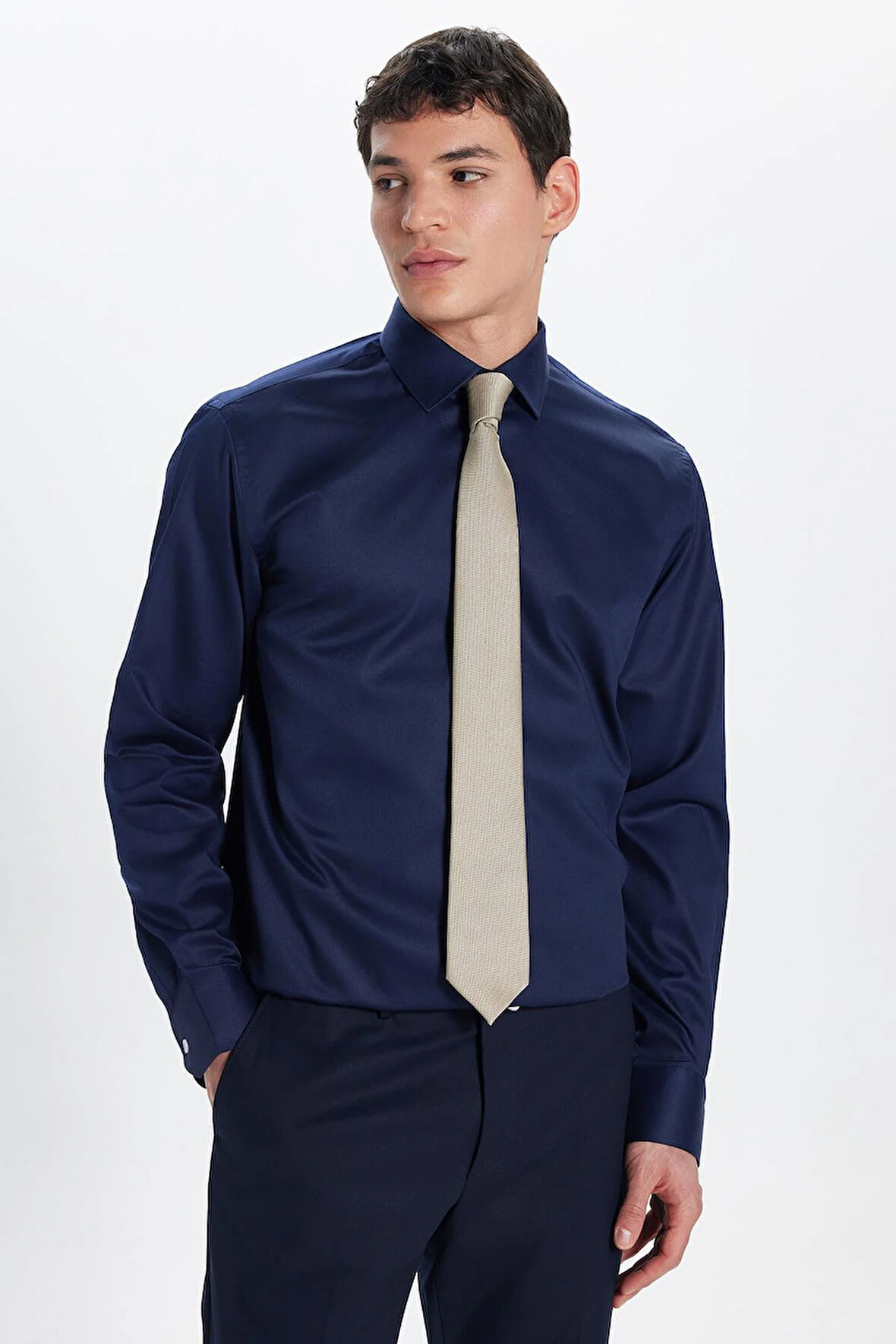 Erkek Slim Fit Non-Iron Pamuklu Doğa Dostu Ekoteks Belgeli Ütü Gerektirmez Lacivert Gömlek