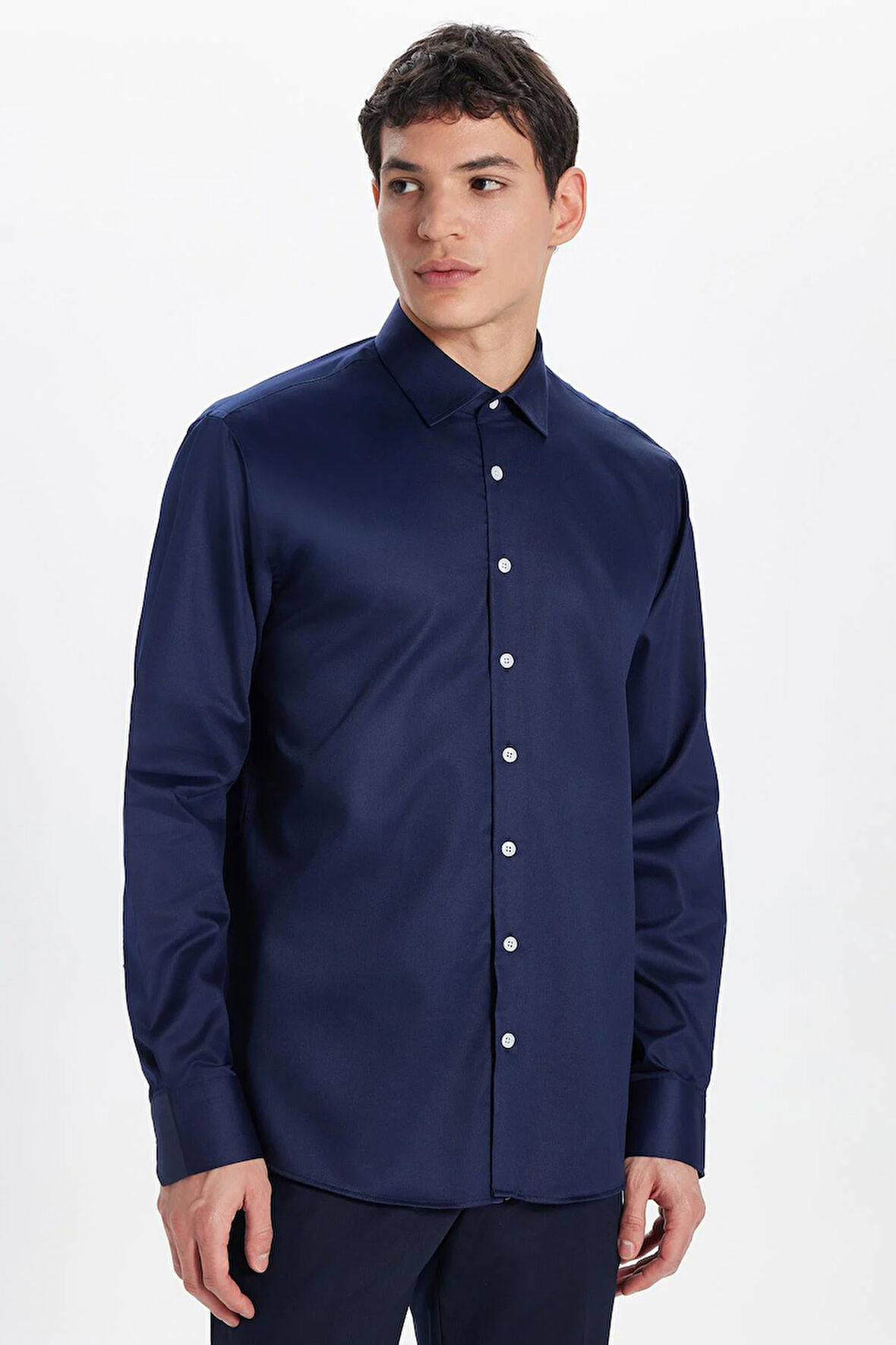 Erkek Regular Fit Klasik Kesim Lacivert Non-Iron Pamuklu Doğa Dostu Belgeli Ütü Gerektirmez Gömlek