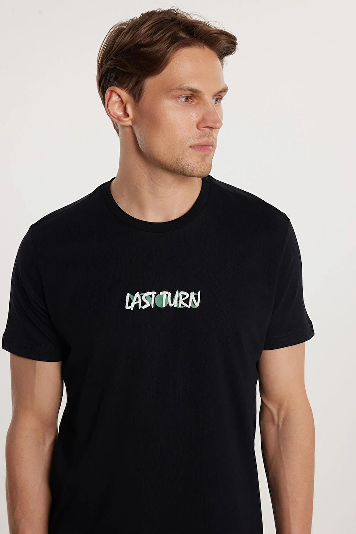 Erkek Slim Fit Dar Kesim %100 Pamuk Yumuşak Dokulu Baskılı Siyah Bisiklet Yaka Tişört