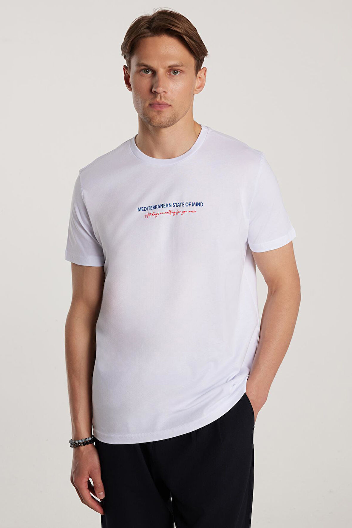 Erkek Slim Fit Dar Kesim %100 Pamuk Yumuşak Dokulu Baskılı Beyaz Bisiklet Yaka Tişört