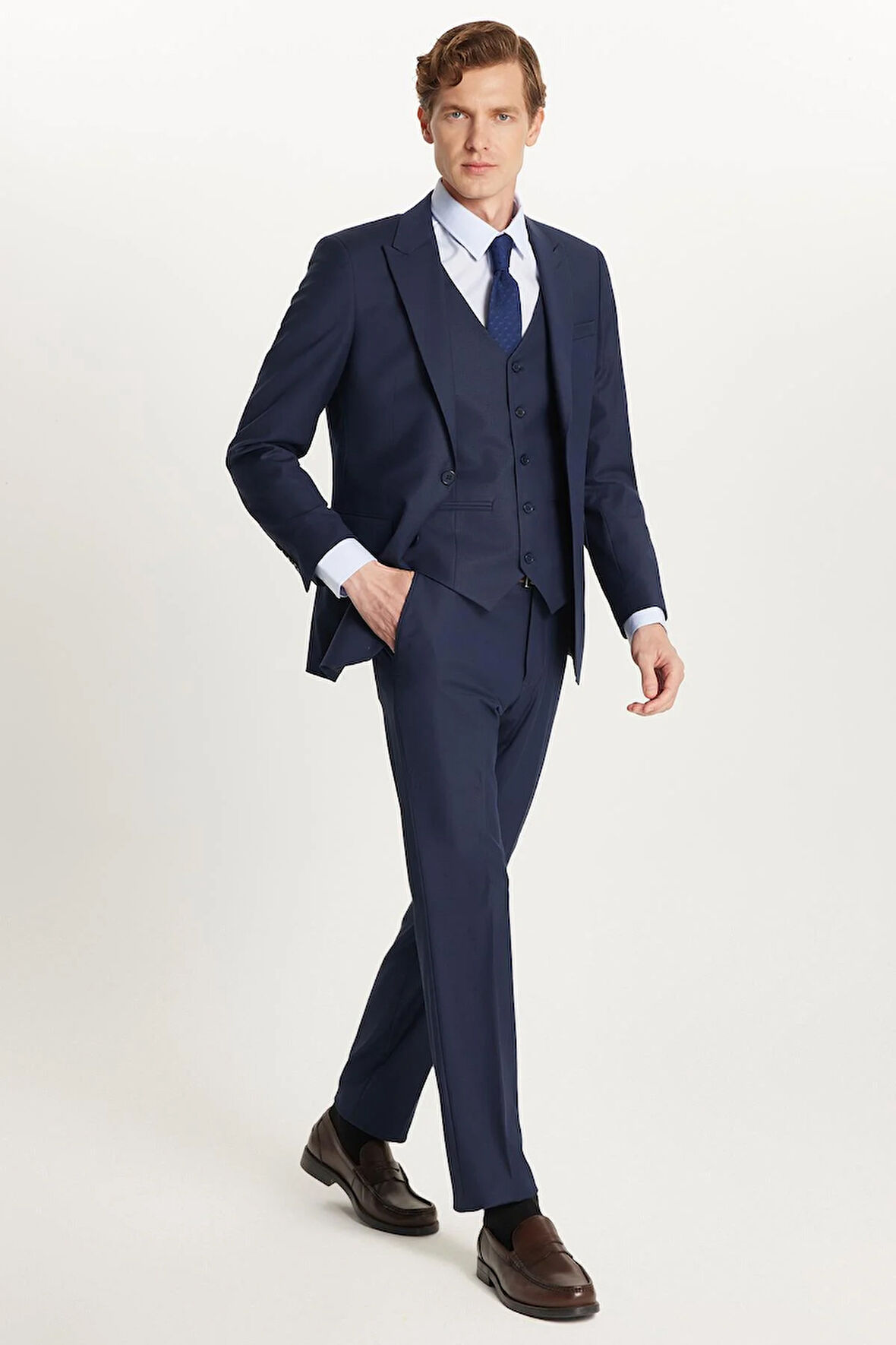 Erkek Slim Fit Lacivert Esnek Likralı Kumaş Sivri Yaka Yelekli Takım Elbise