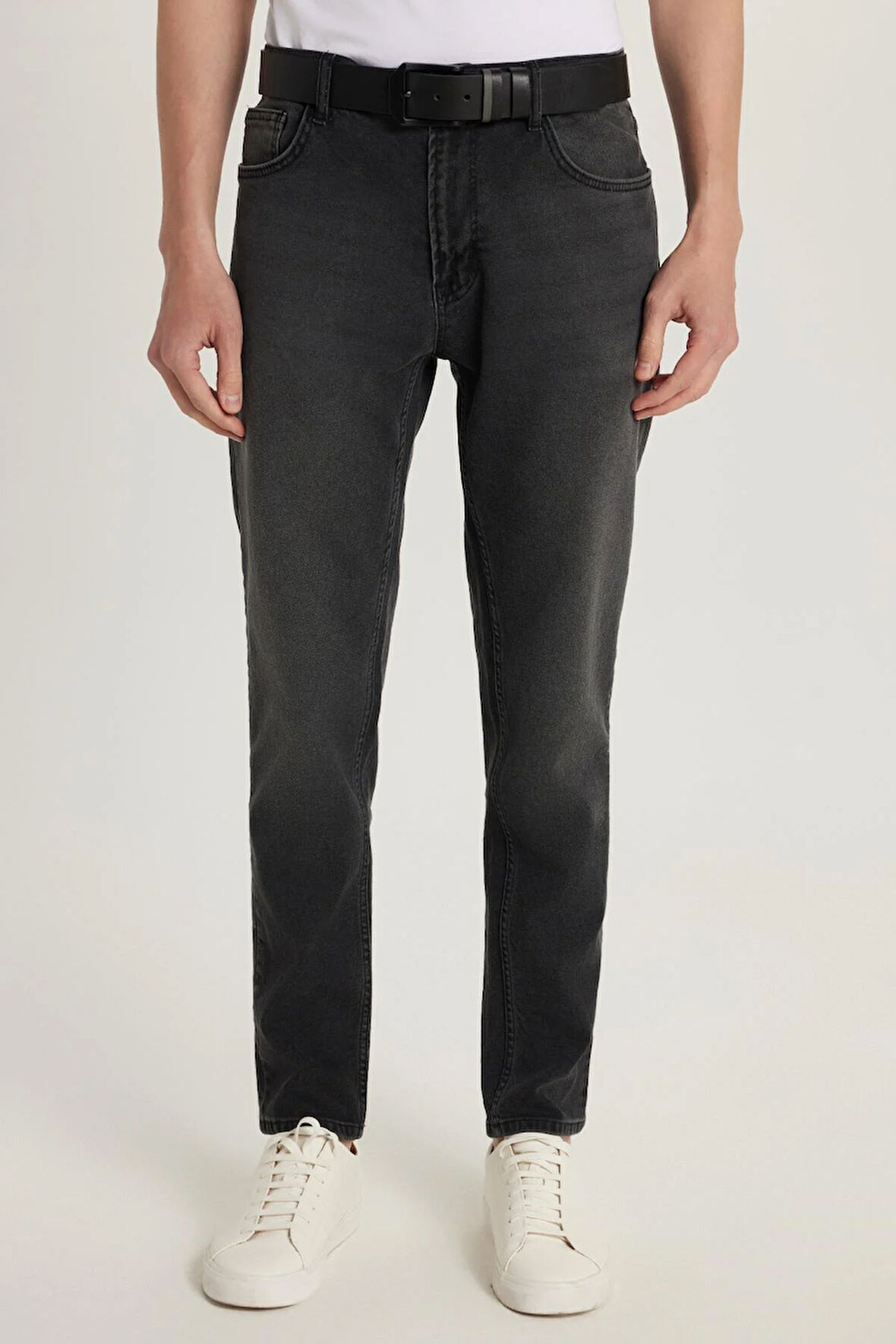 Erkek Normal Kesim Denim Yıkamalı Düz Paça Siyah Jean Kot Pantolon