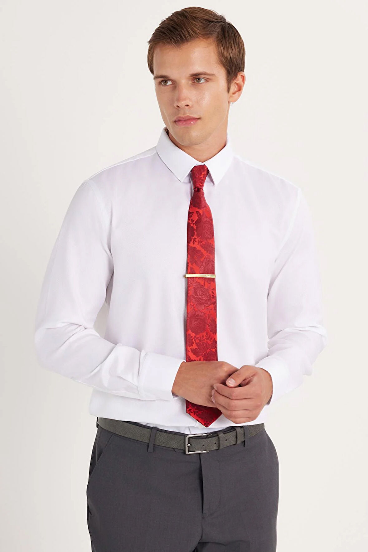 Slim Fit Beyaz Non-Iron %100 Pamuk Doğa Dostu Ekoteks Belgeli Ütü Gerektirmez Gömlek