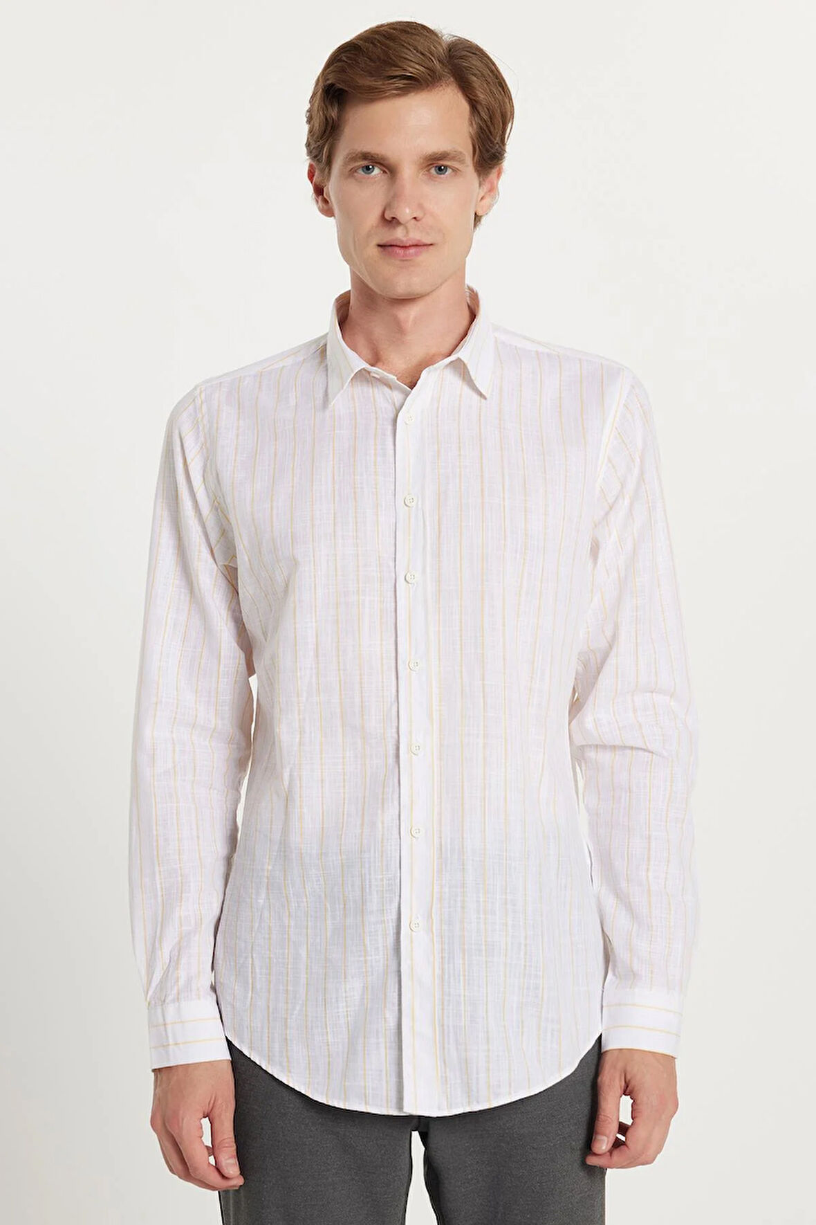 Erkek Slim Fit Dar Kesim Düğmeli Spor Yaka Keten Efekt %100 Pamuk Sarı Çizgili Yazlık Gömlek