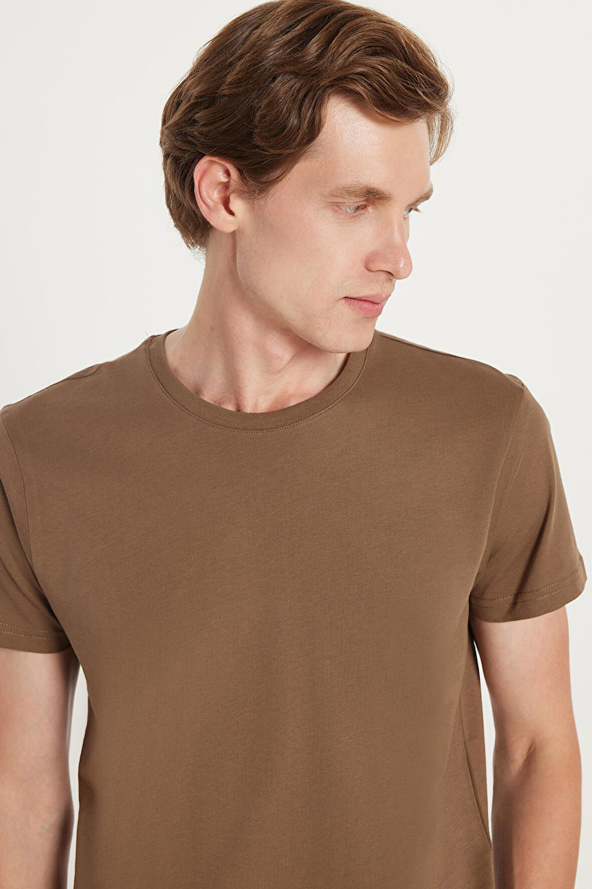 Unisex Slim Fit Dar Kesim %100 Pamuk Yumuşak Dokulu Kahverengi Bisiklet Yaka Tişört